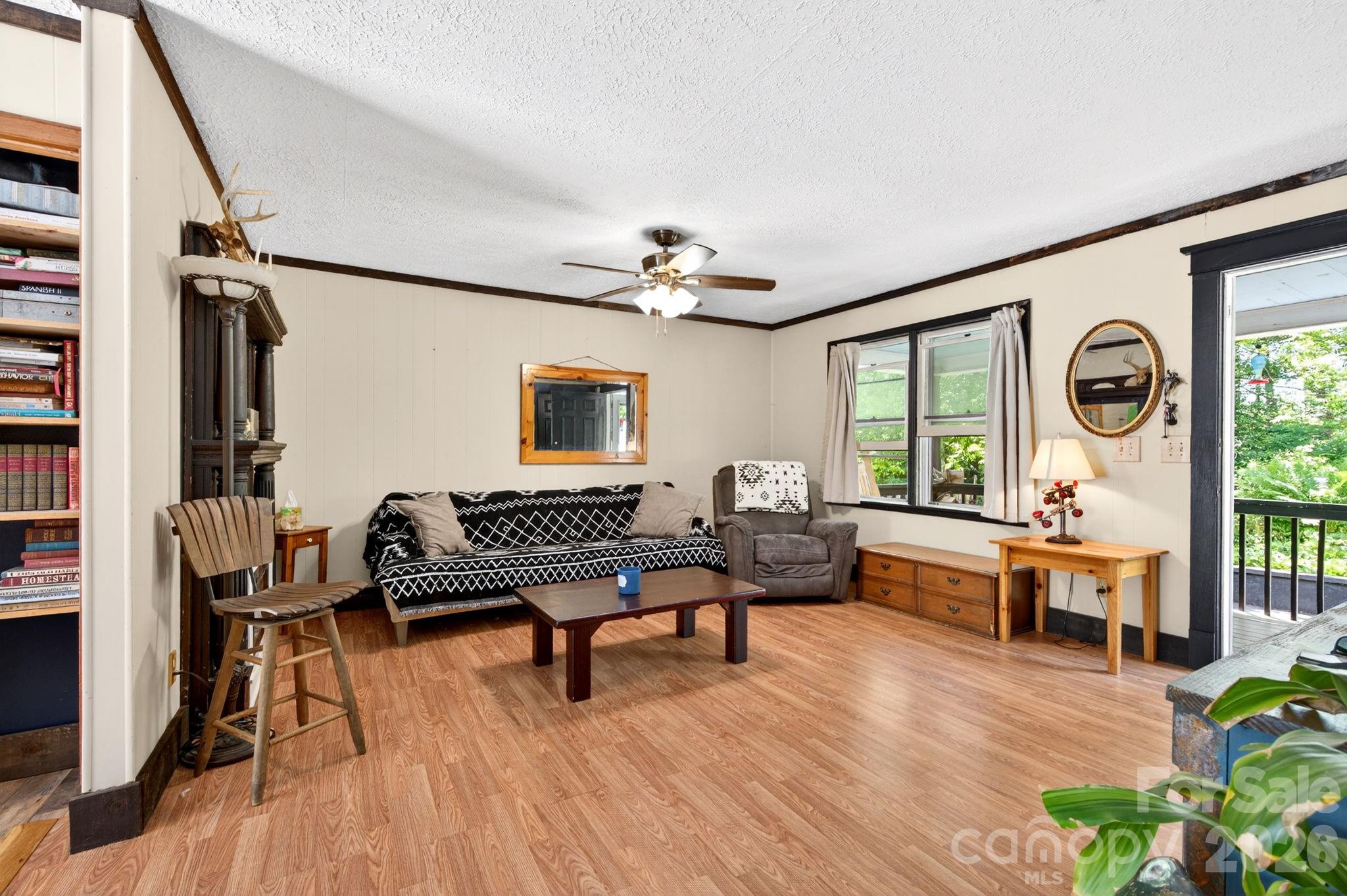 30 Reeves Drive — Burnsville