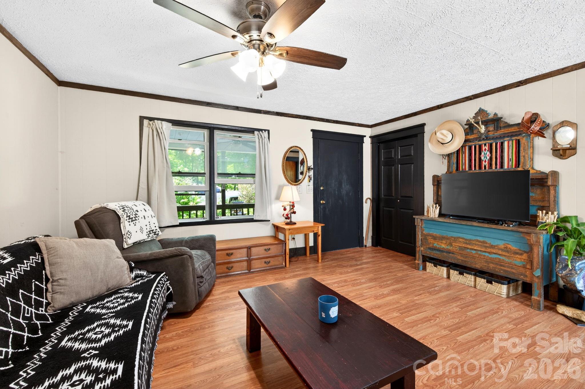 30 Reeves Drive — Burnsville