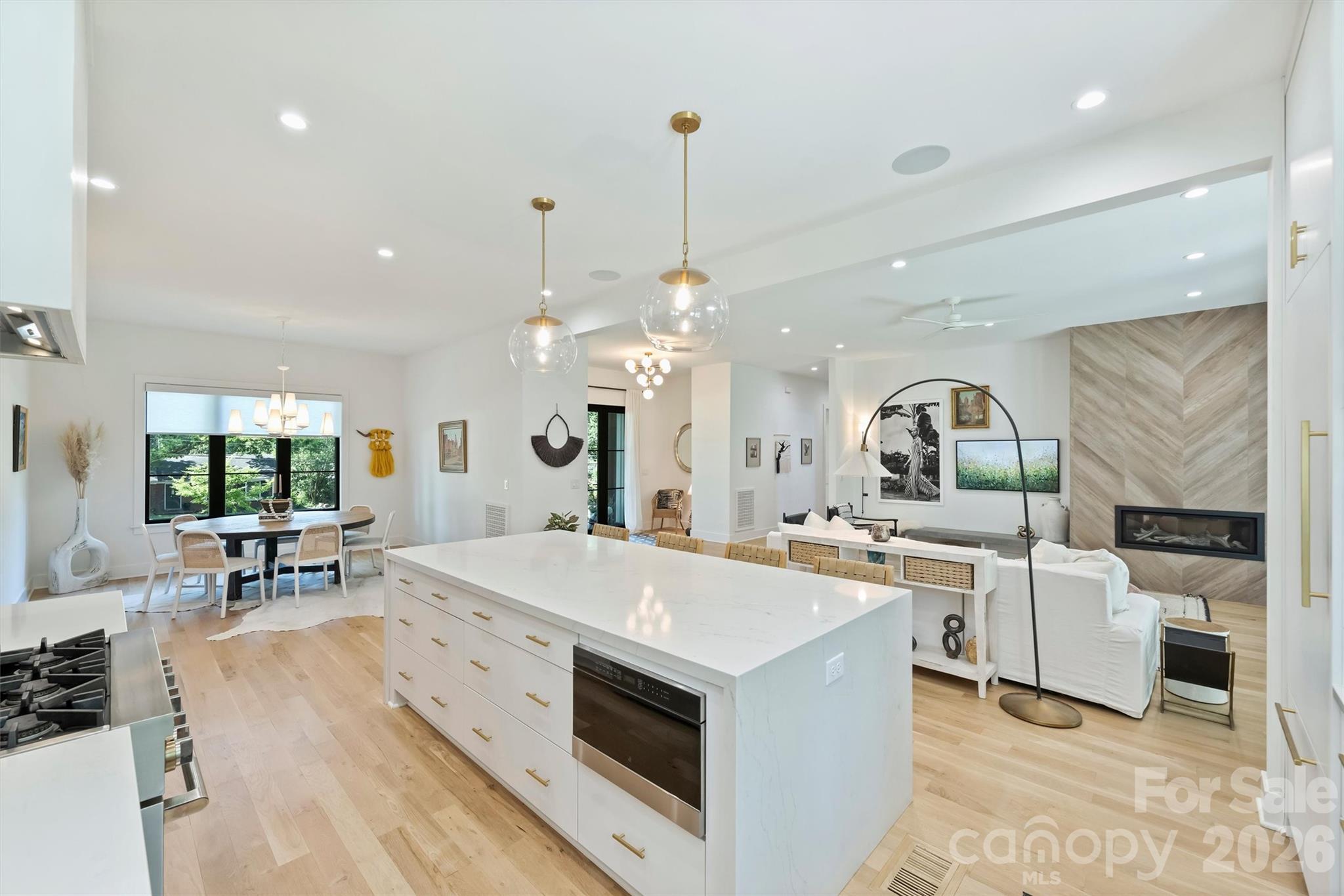 1241 Heather Lane — Charlotte