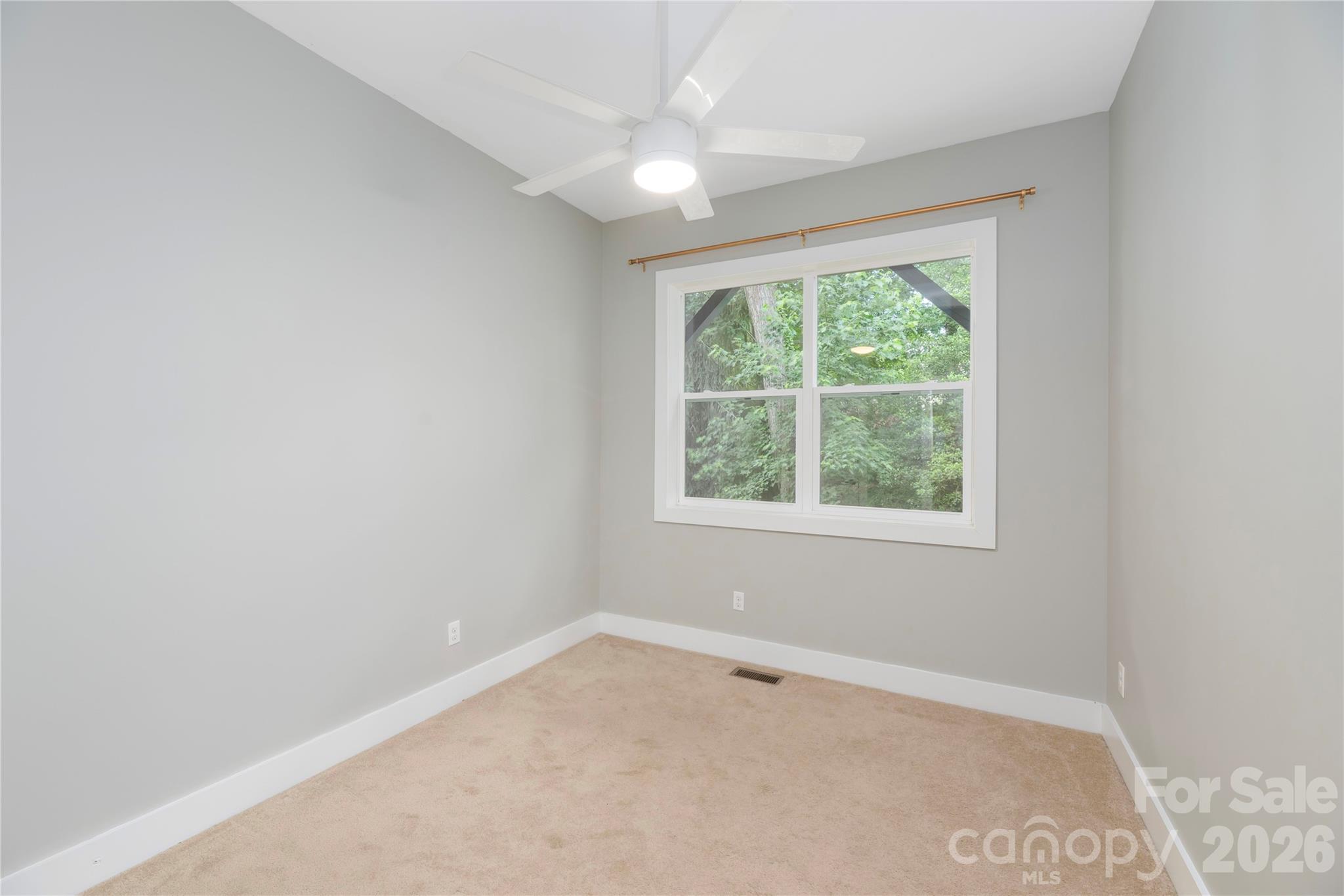 39 Hubbard Avenue — Asheville