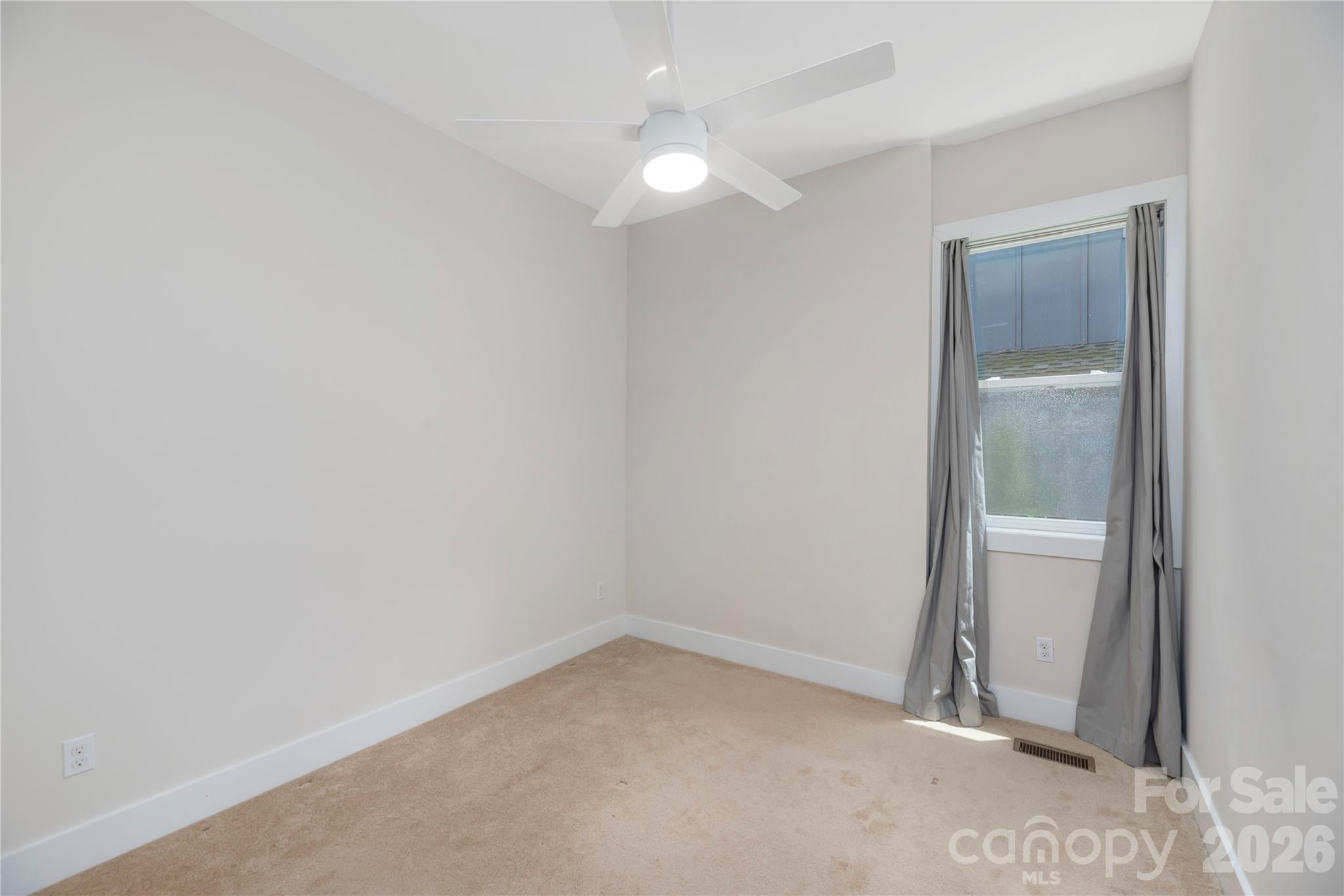 39 Hubbard Avenue — Asheville