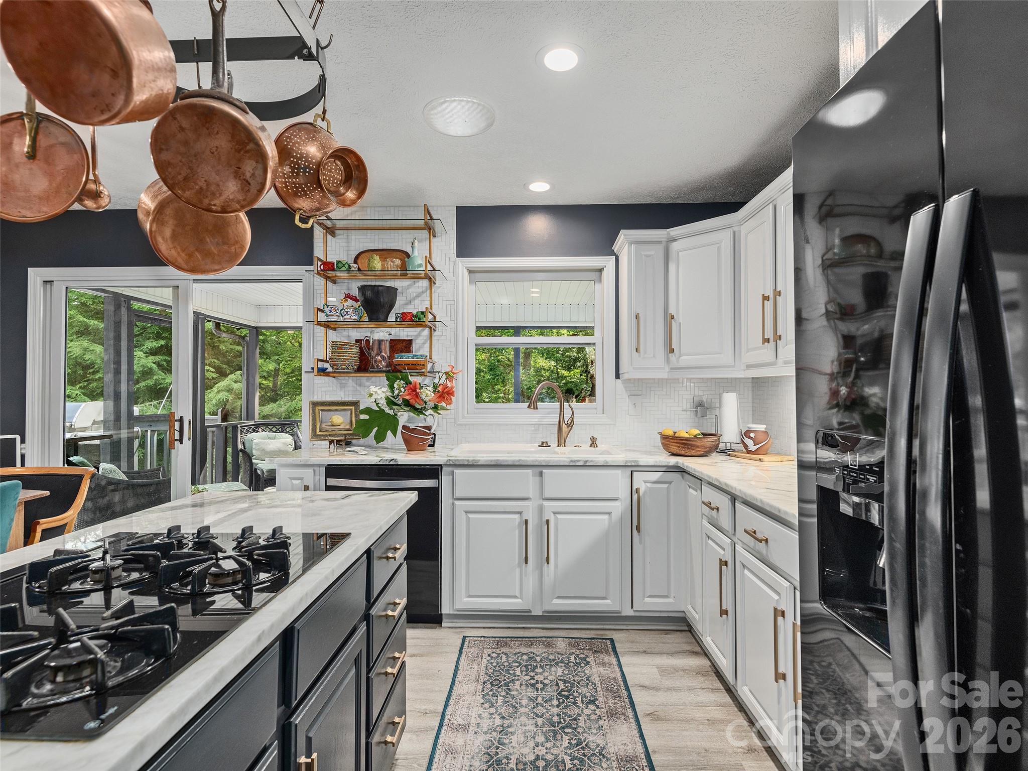 122 Brandon Road — Hendersonville