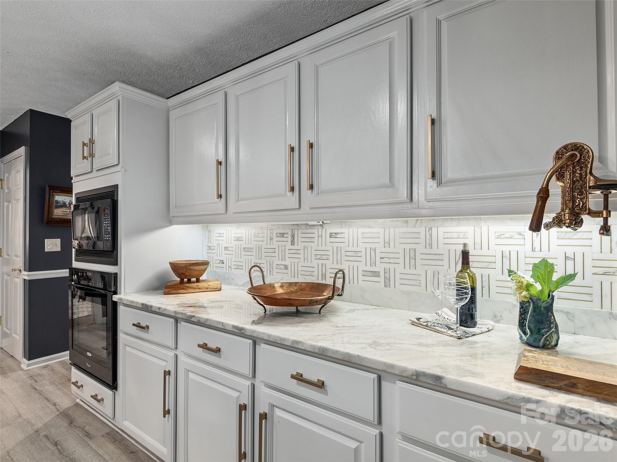 122 Brandon Road — Hendersonville