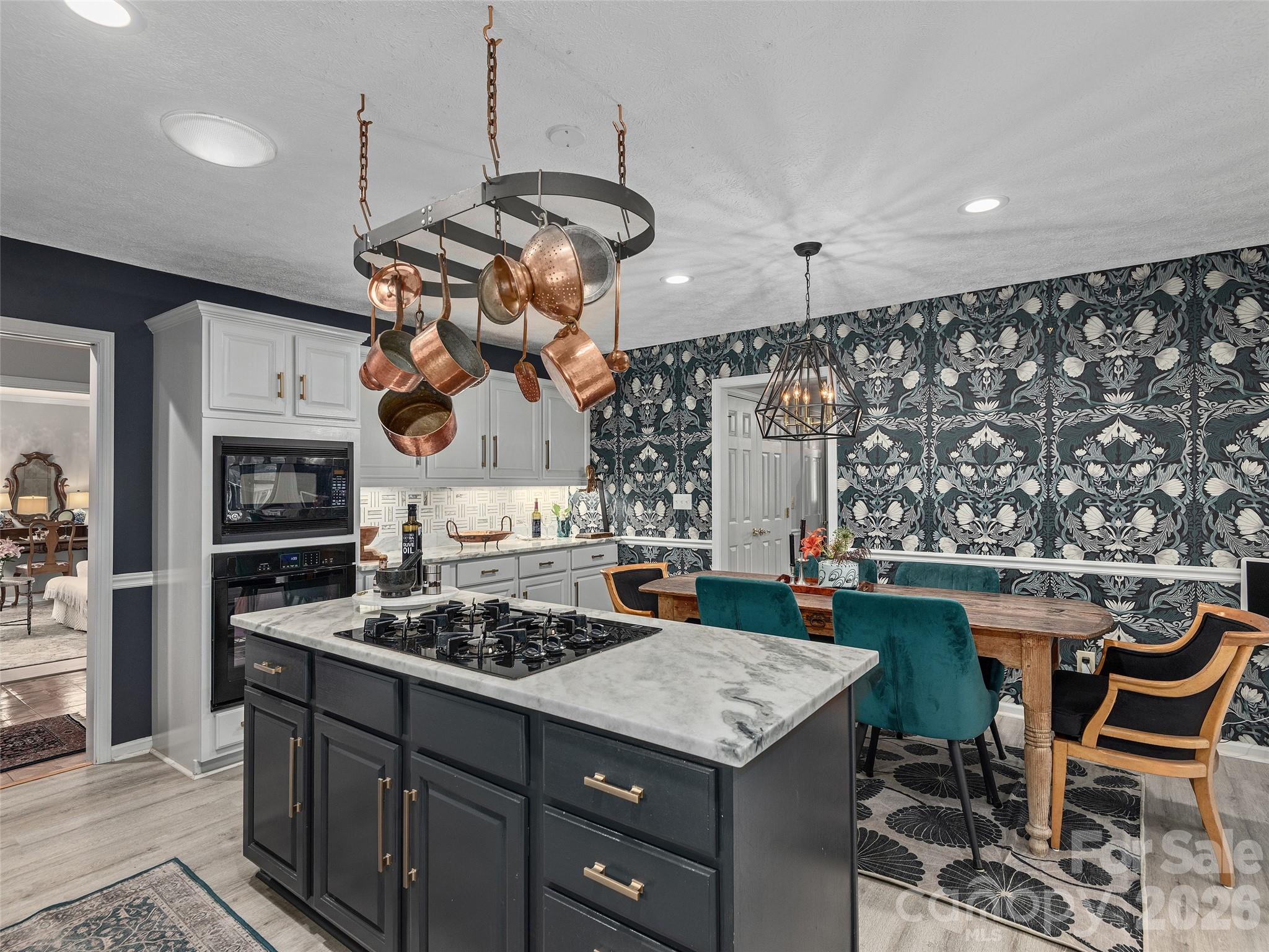 122 Brandon Road — Hendersonville