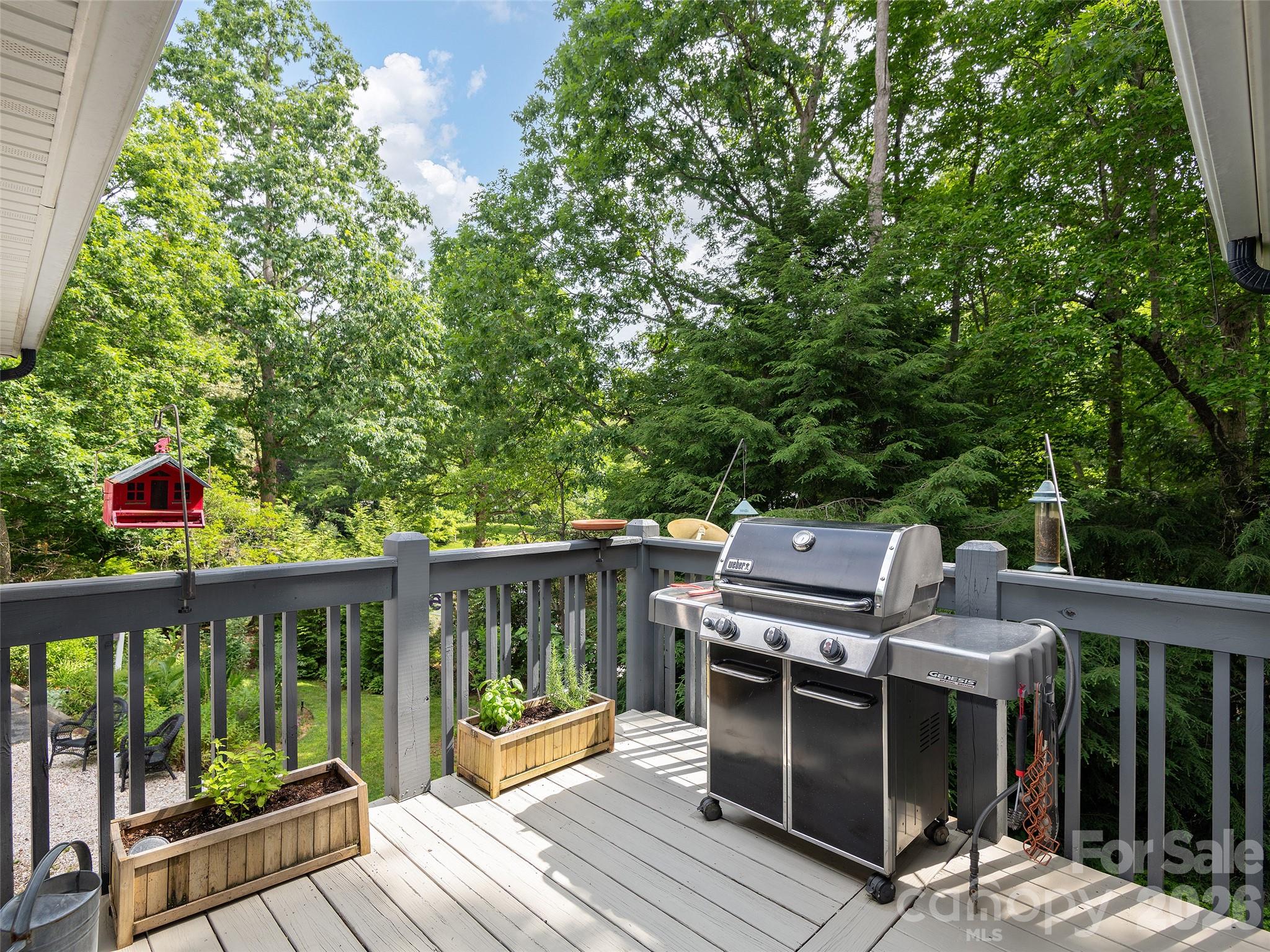 122 Brandon Road — Hendersonville