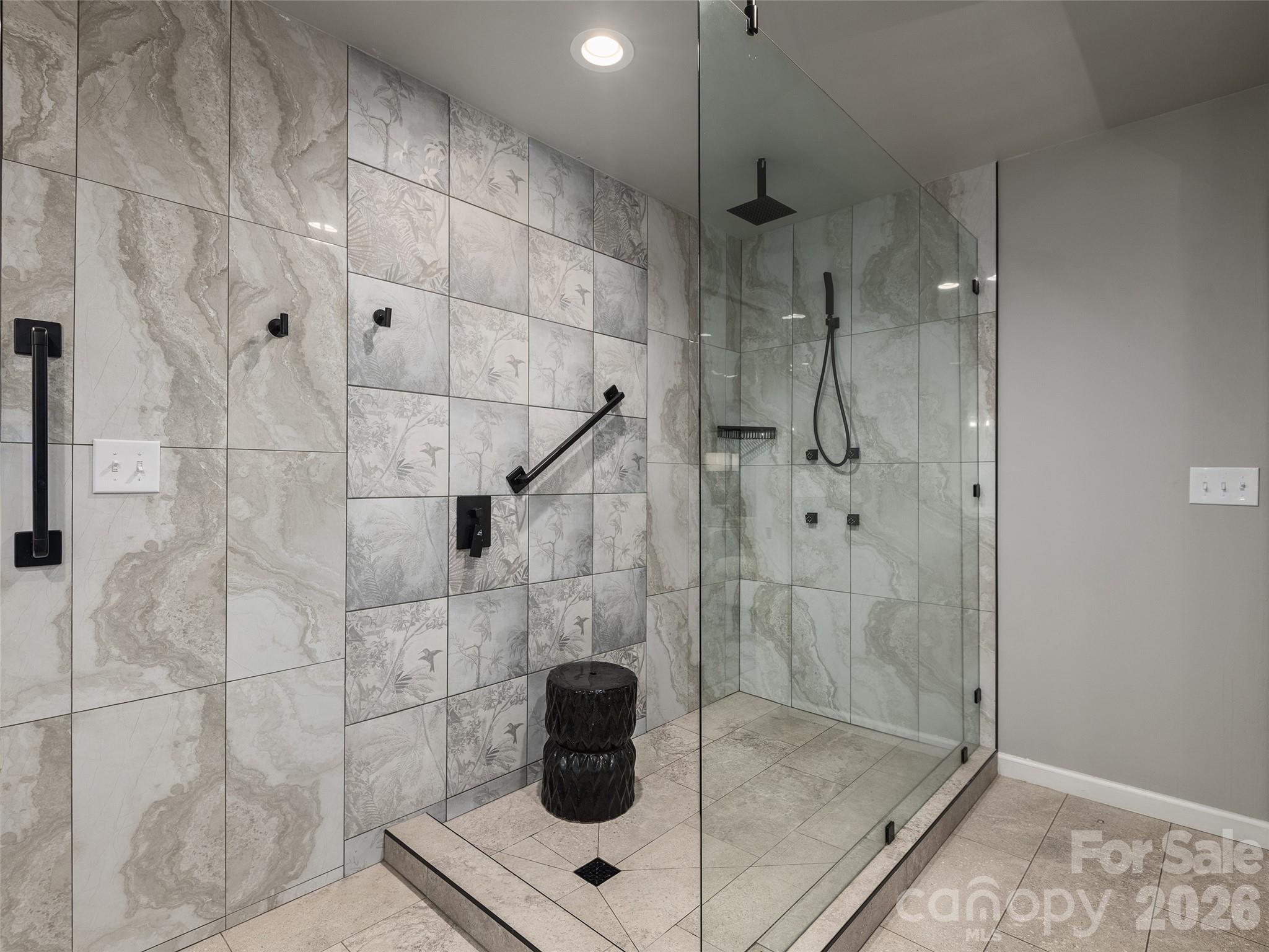 122 Brandon Road — Hendersonville