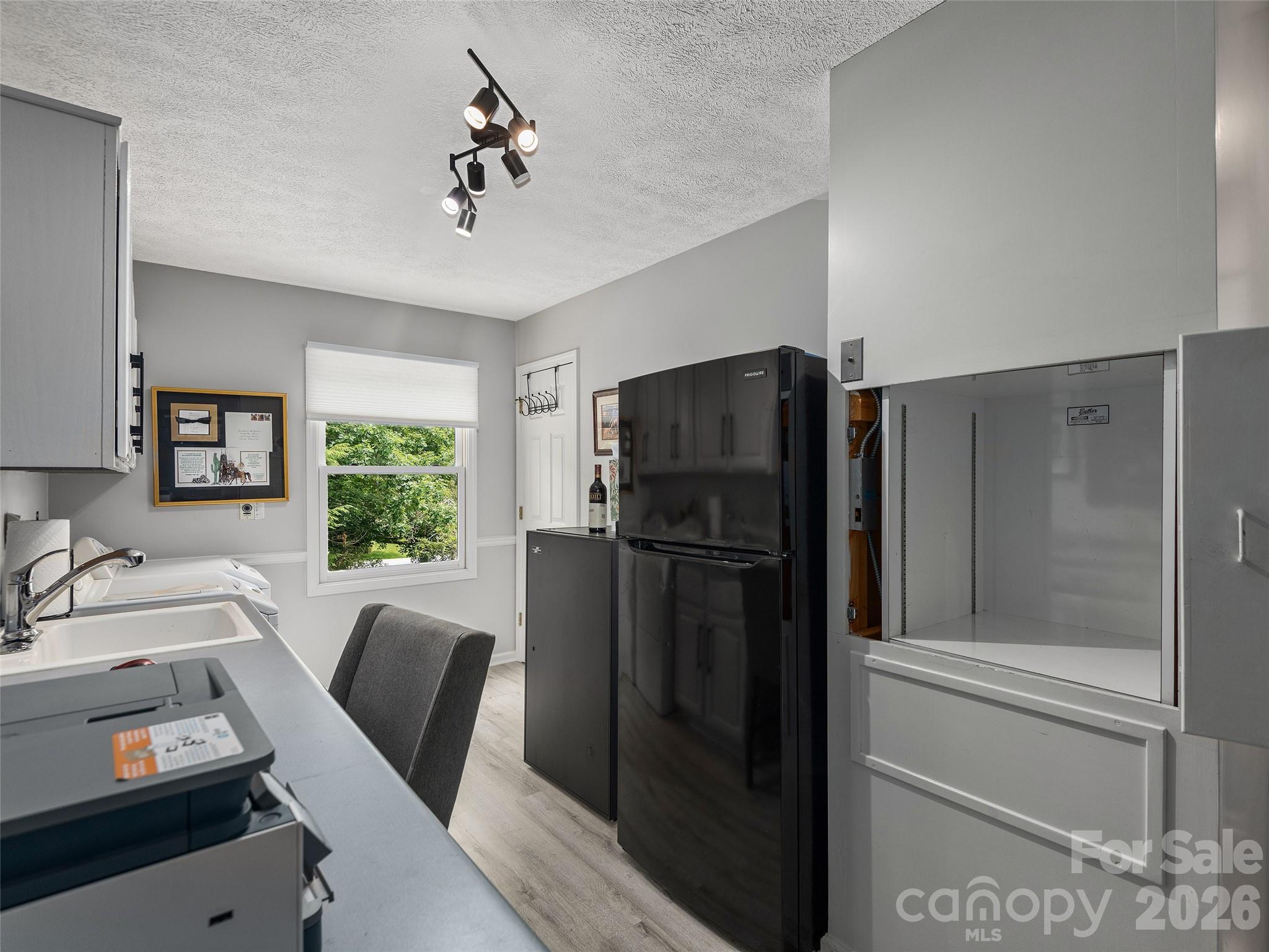 122 Brandon Road — Hendersonville