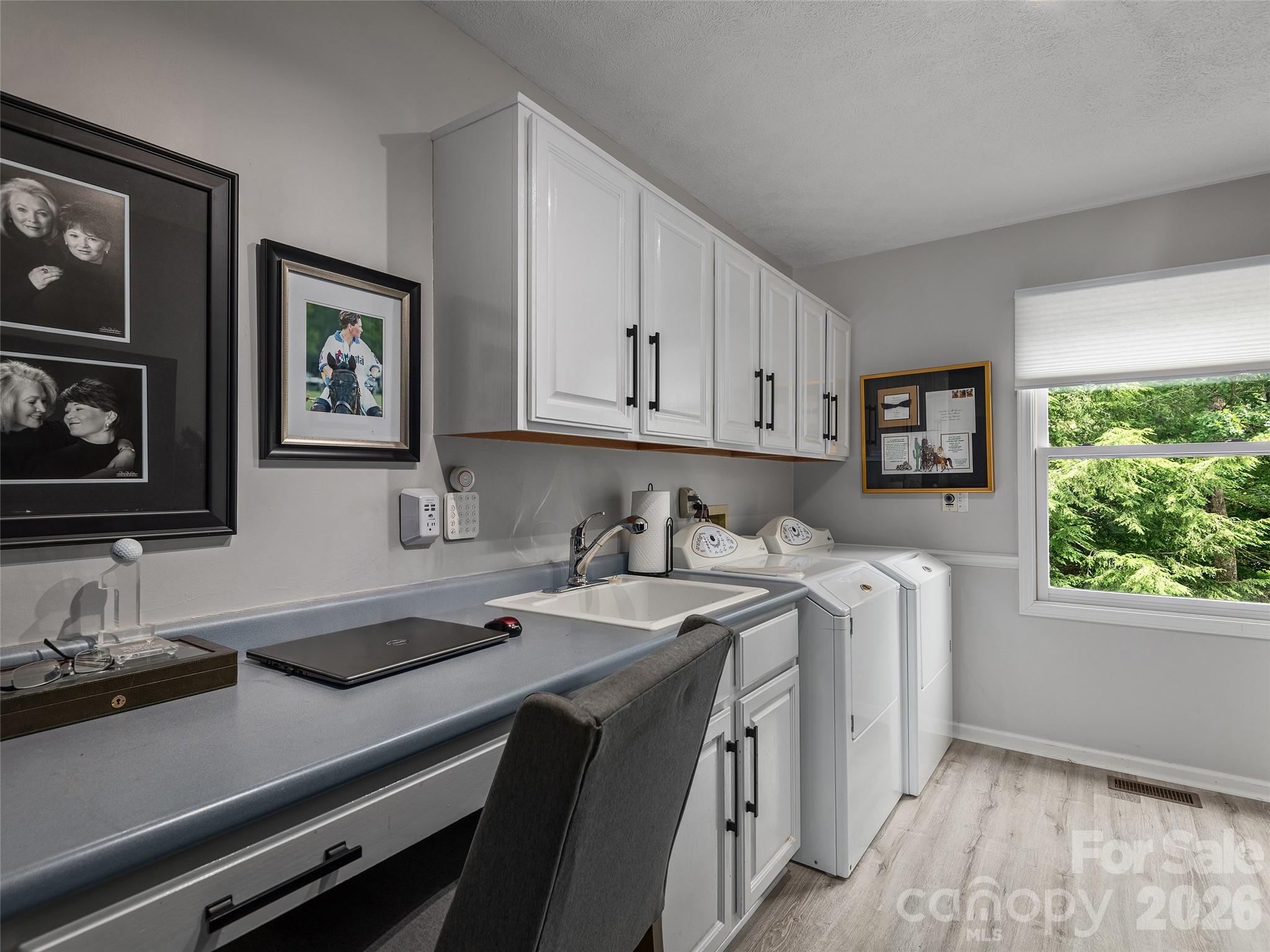 122 Brandon Road — Hendersonville