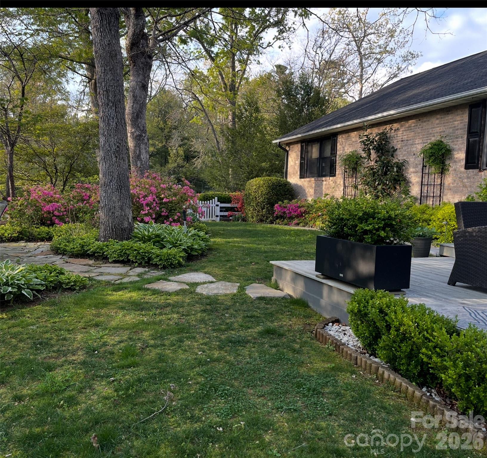 122 Brandon Road — Hendersonville