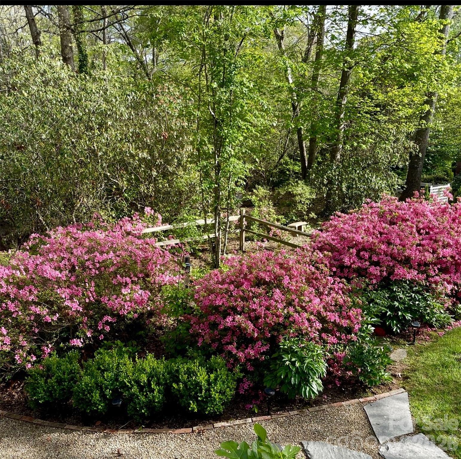 122 Brandon Road — Hendersonville