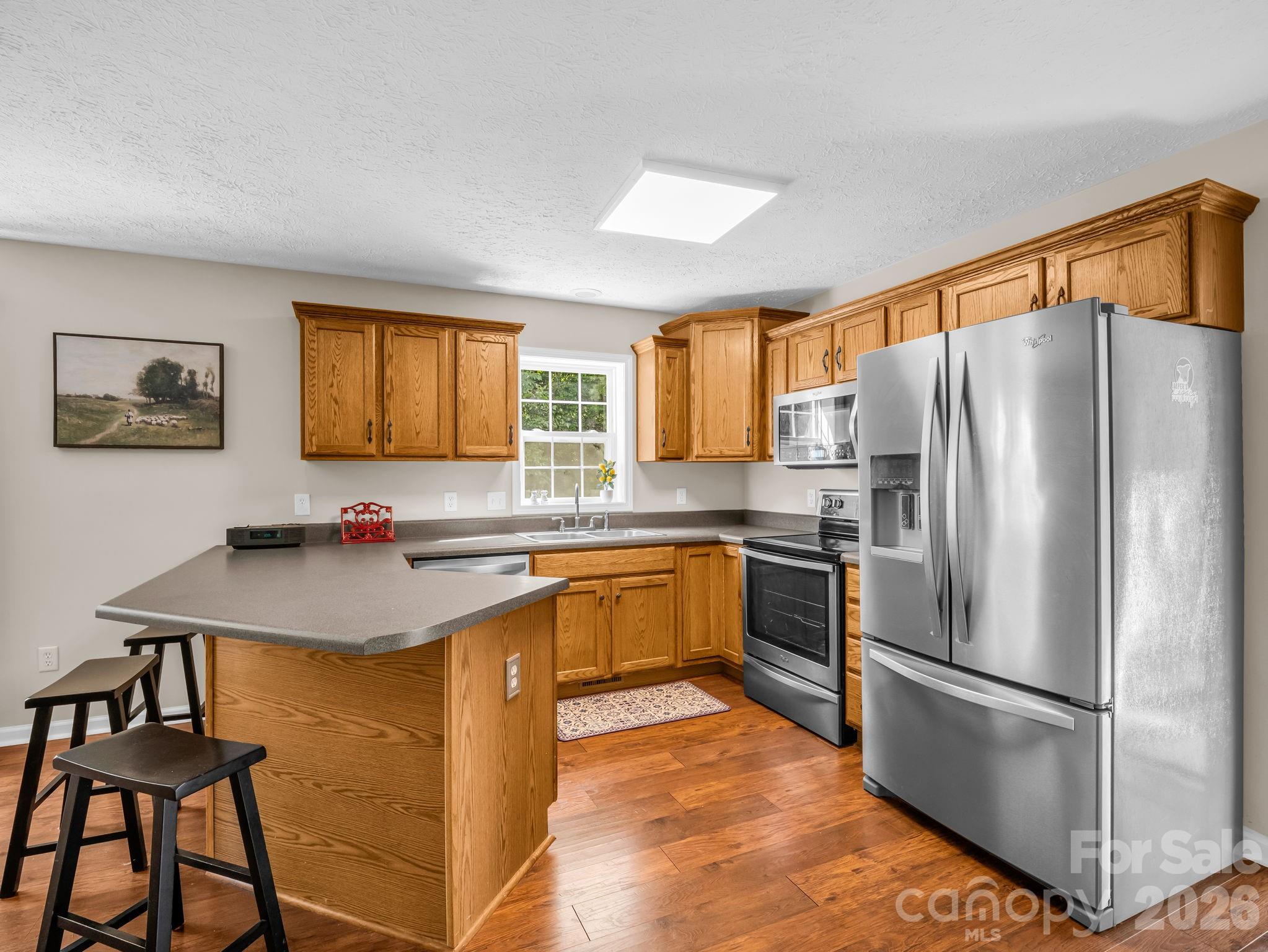 271 Collinsville Road — Columbus
