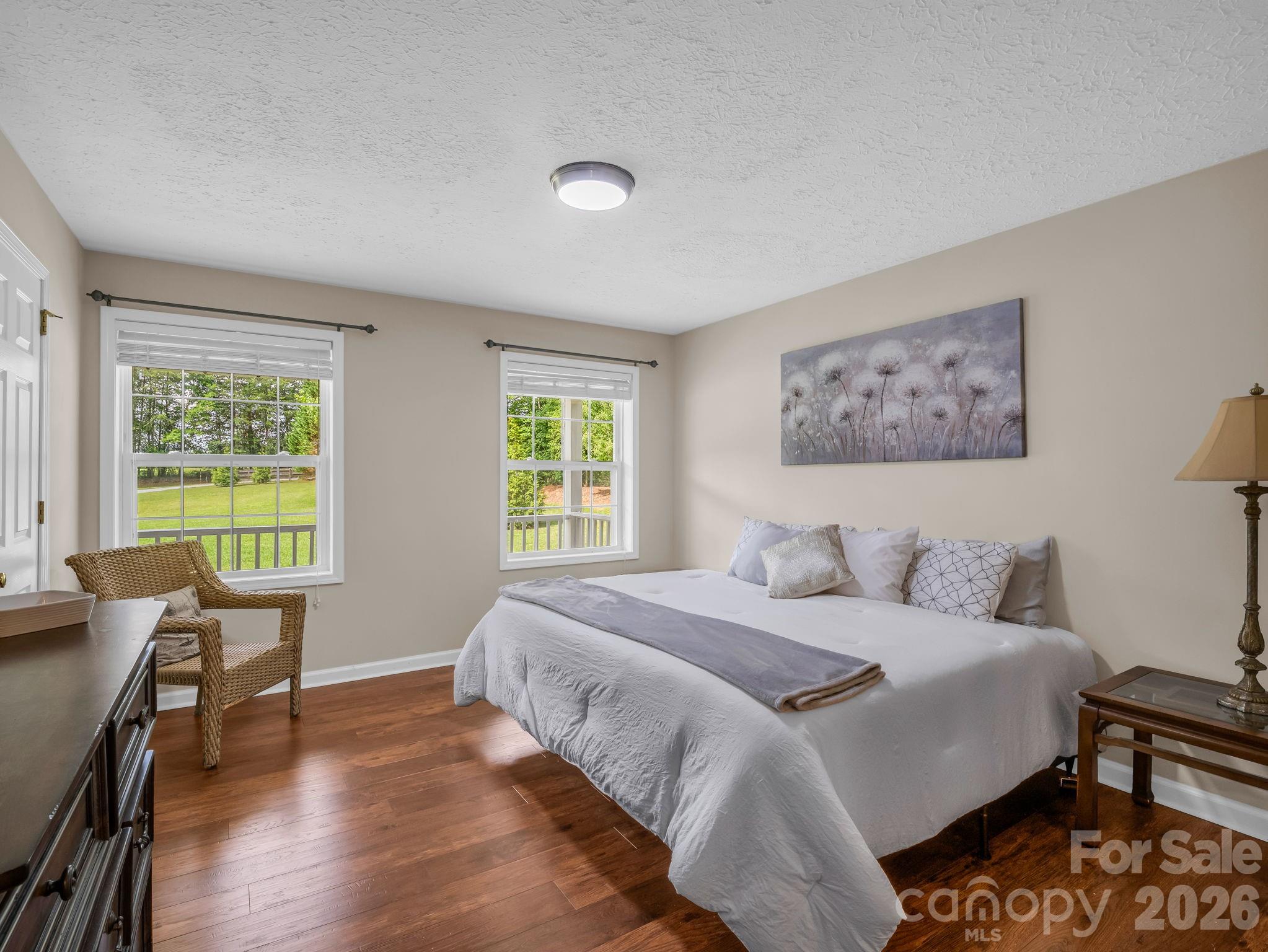 271 Collinsville Road — Columbus