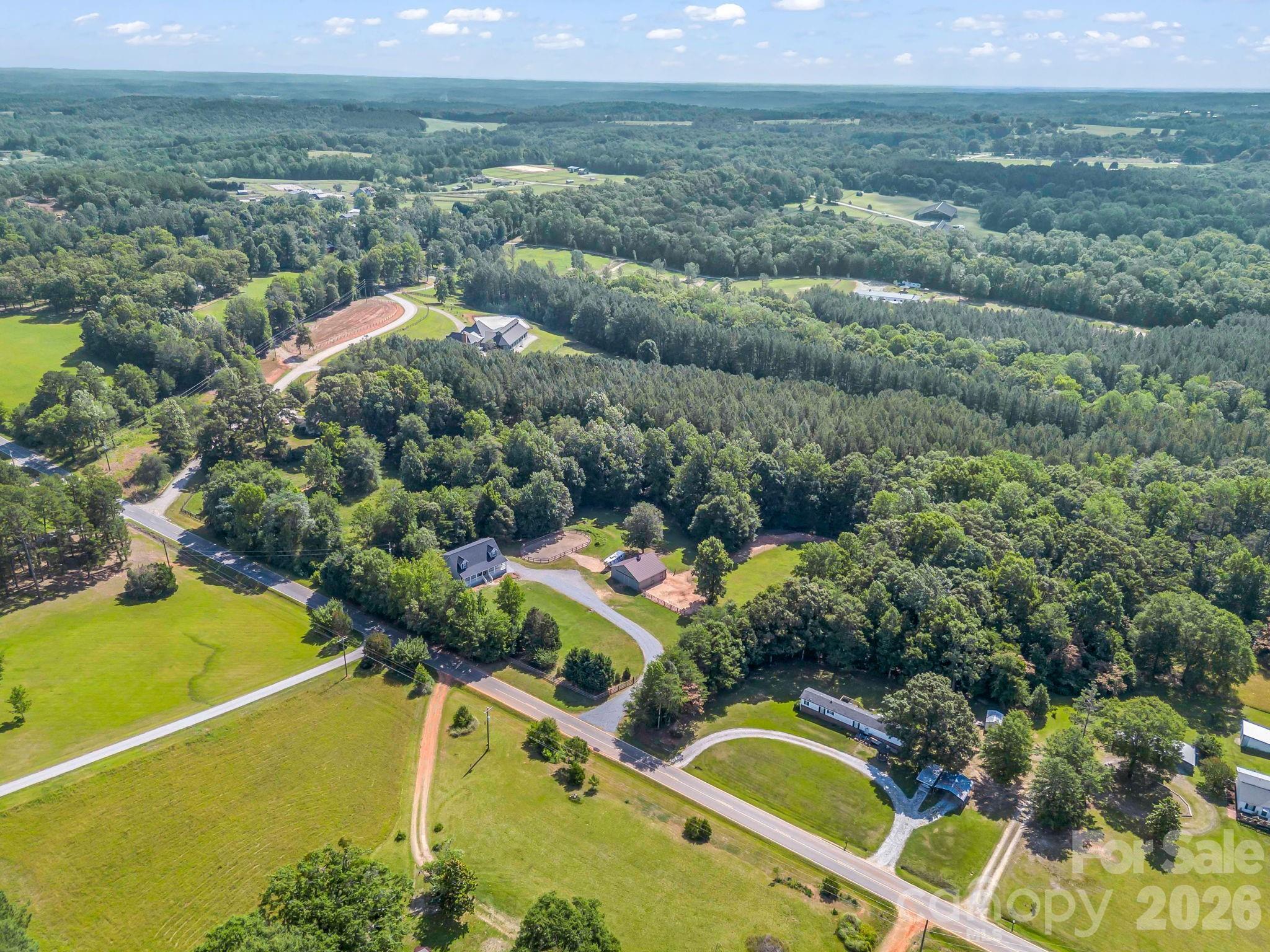 271 Collinsville Road — Columbus