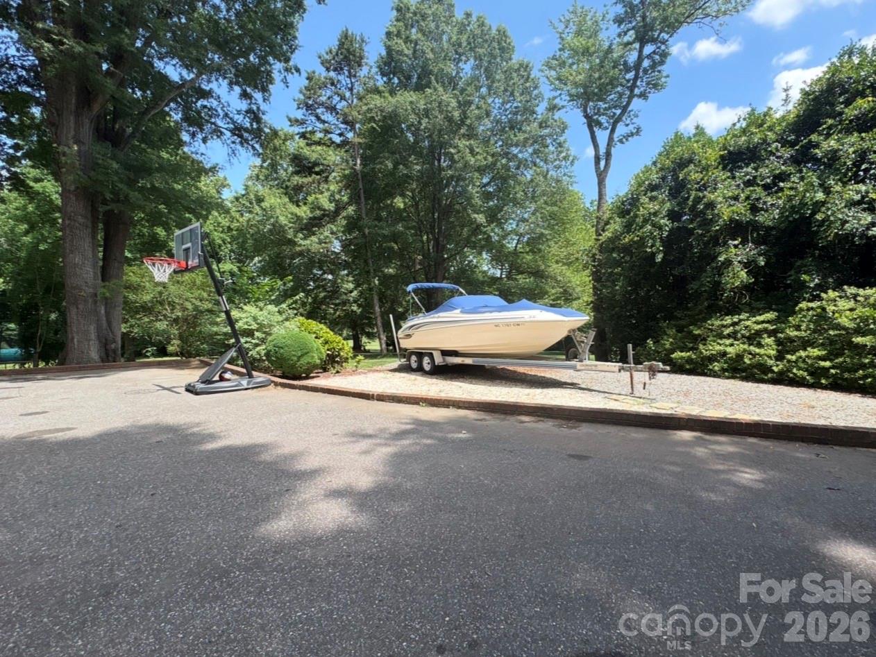 469 Augusta Drive — Statesville