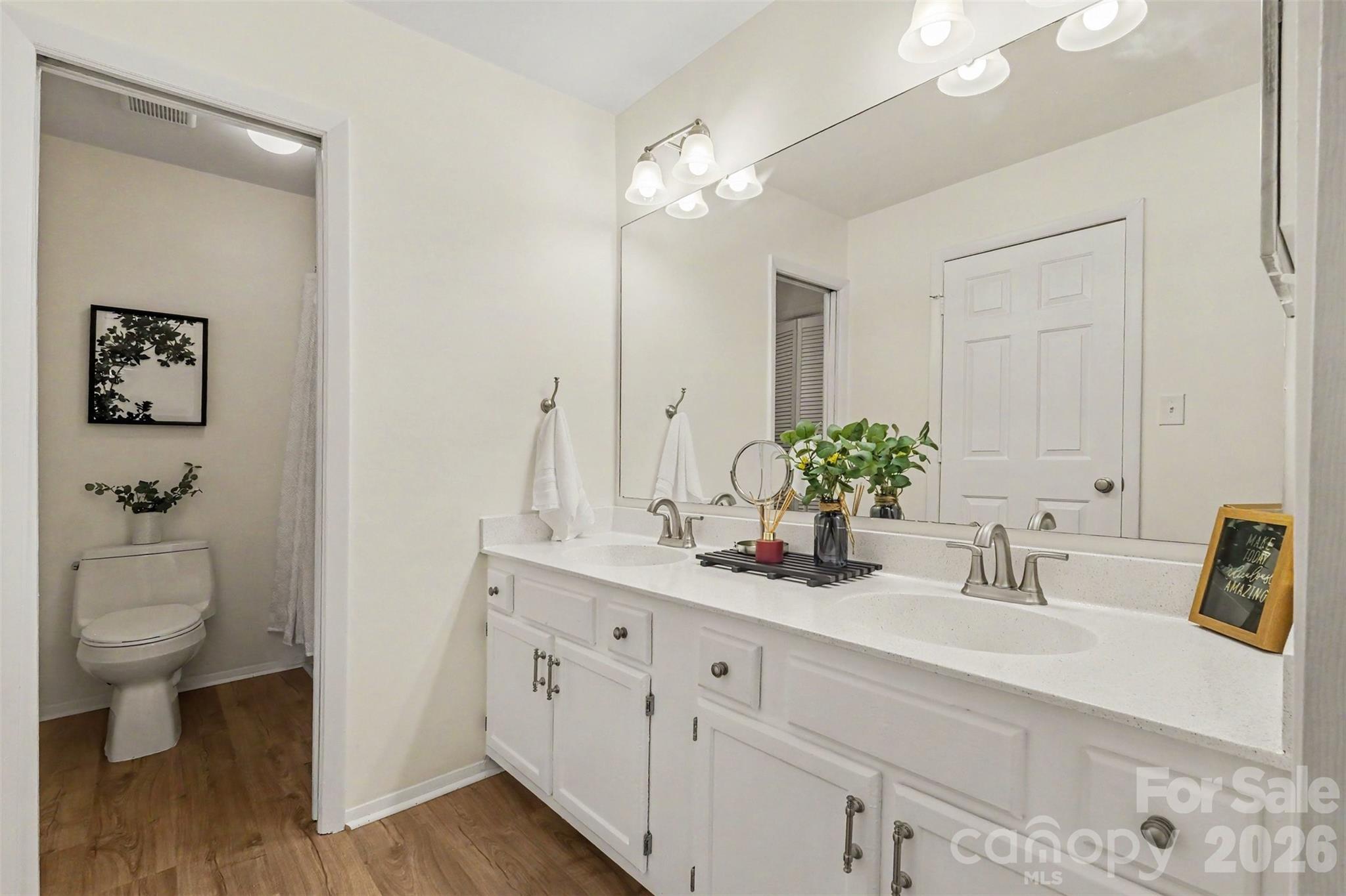10727 Colony Woods Drive — Charlotte