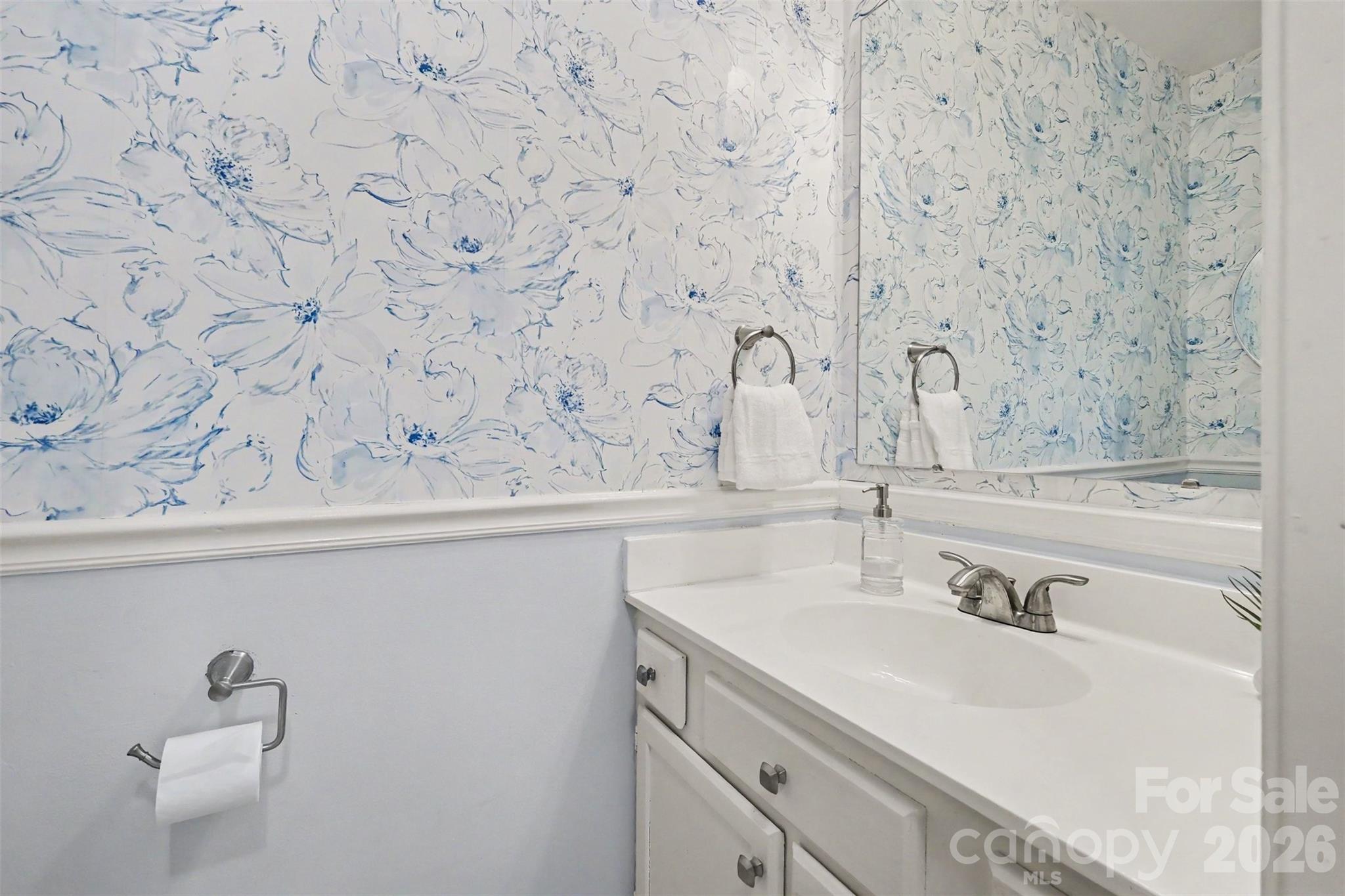 10727 Colony Woods Drive — Charlotte