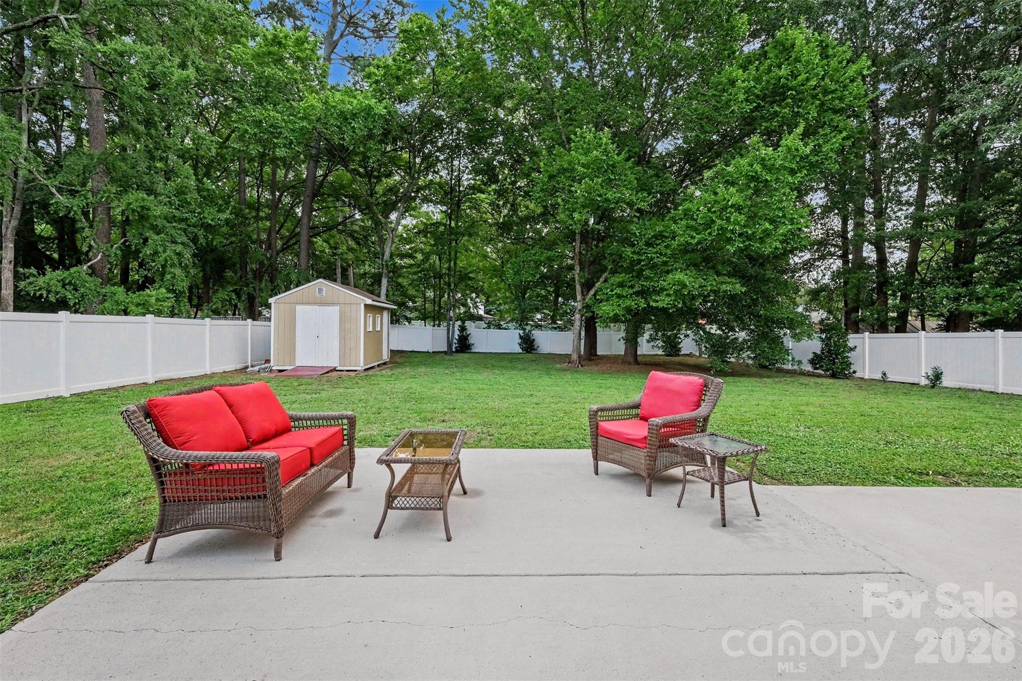10727 Colony Woods Drive — Charlotte