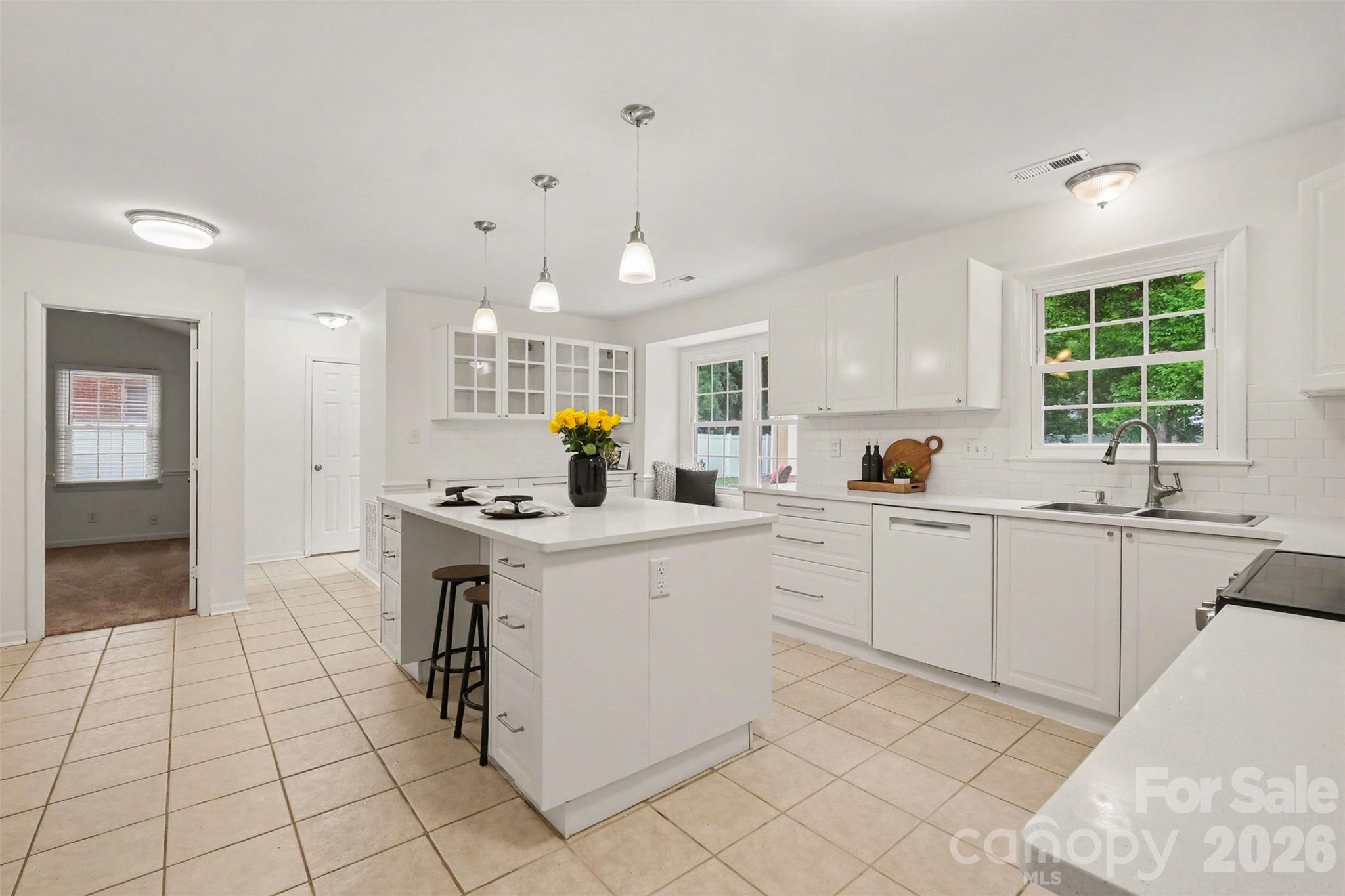 10727 Colony Woods Drive — Charlotte