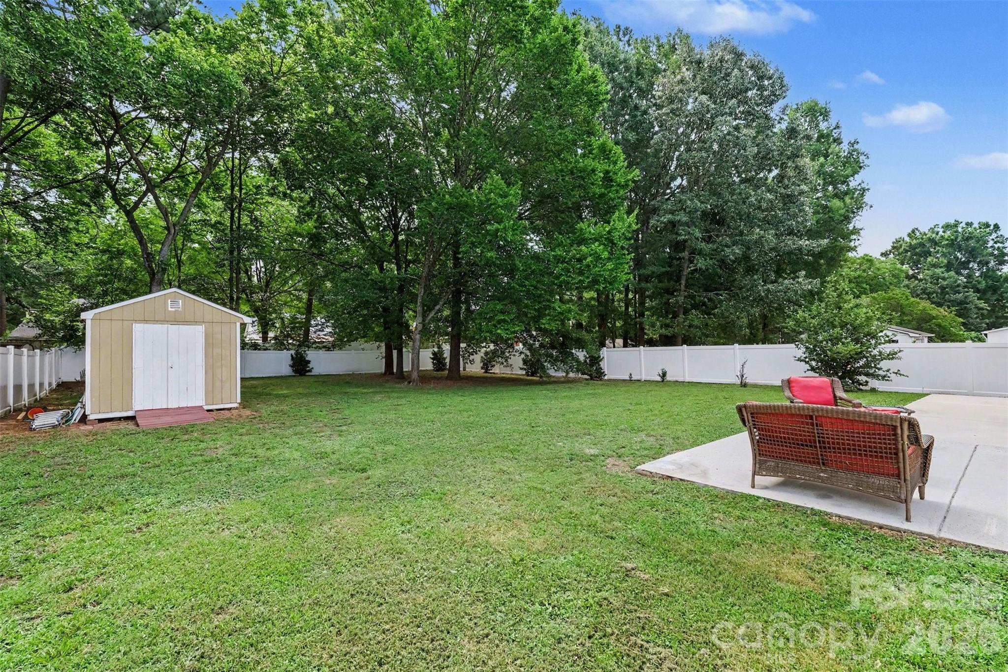 10727 Colony Woods Drive — Charlotte