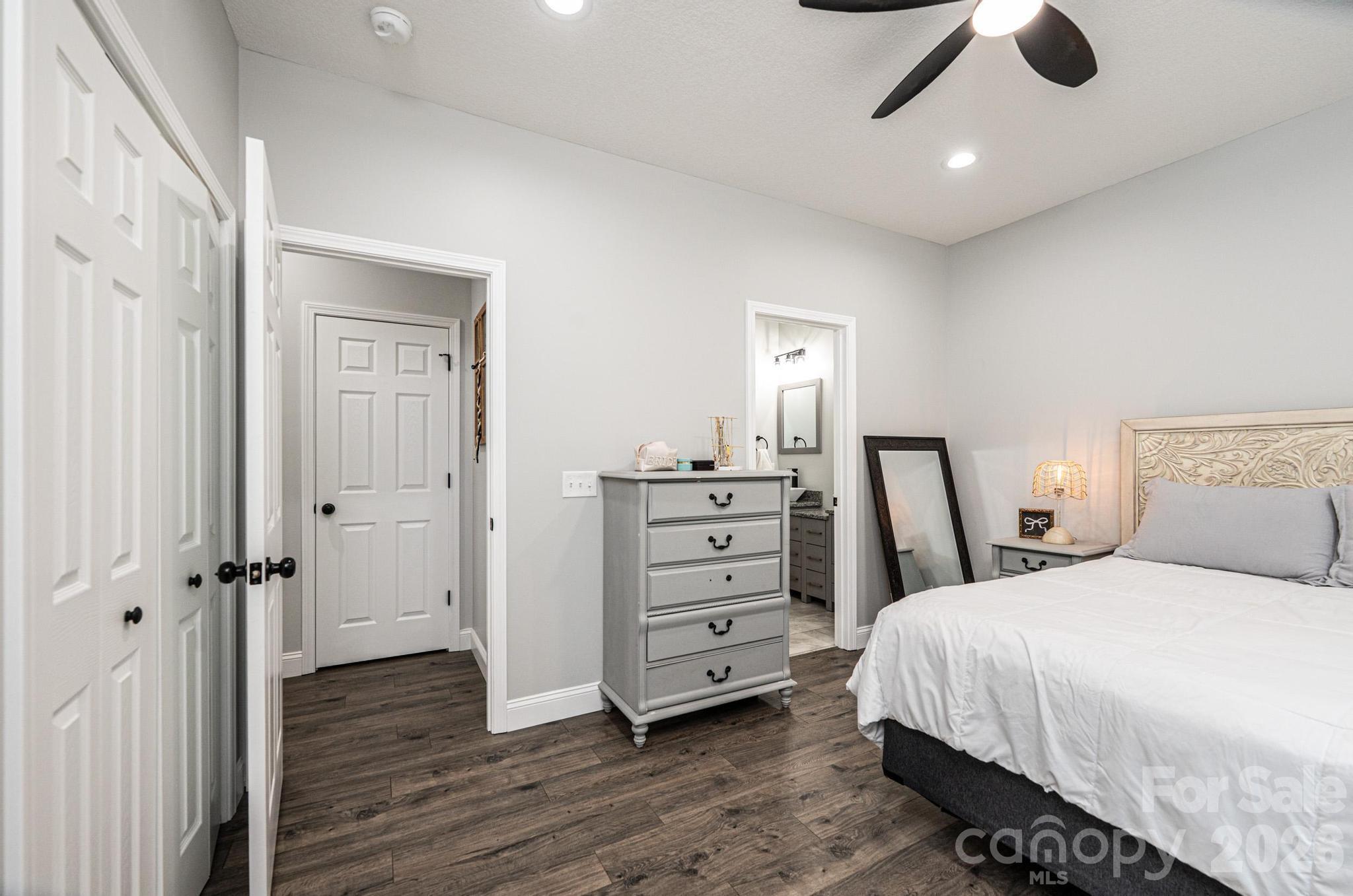 29 Central Avenue — Granite Falls