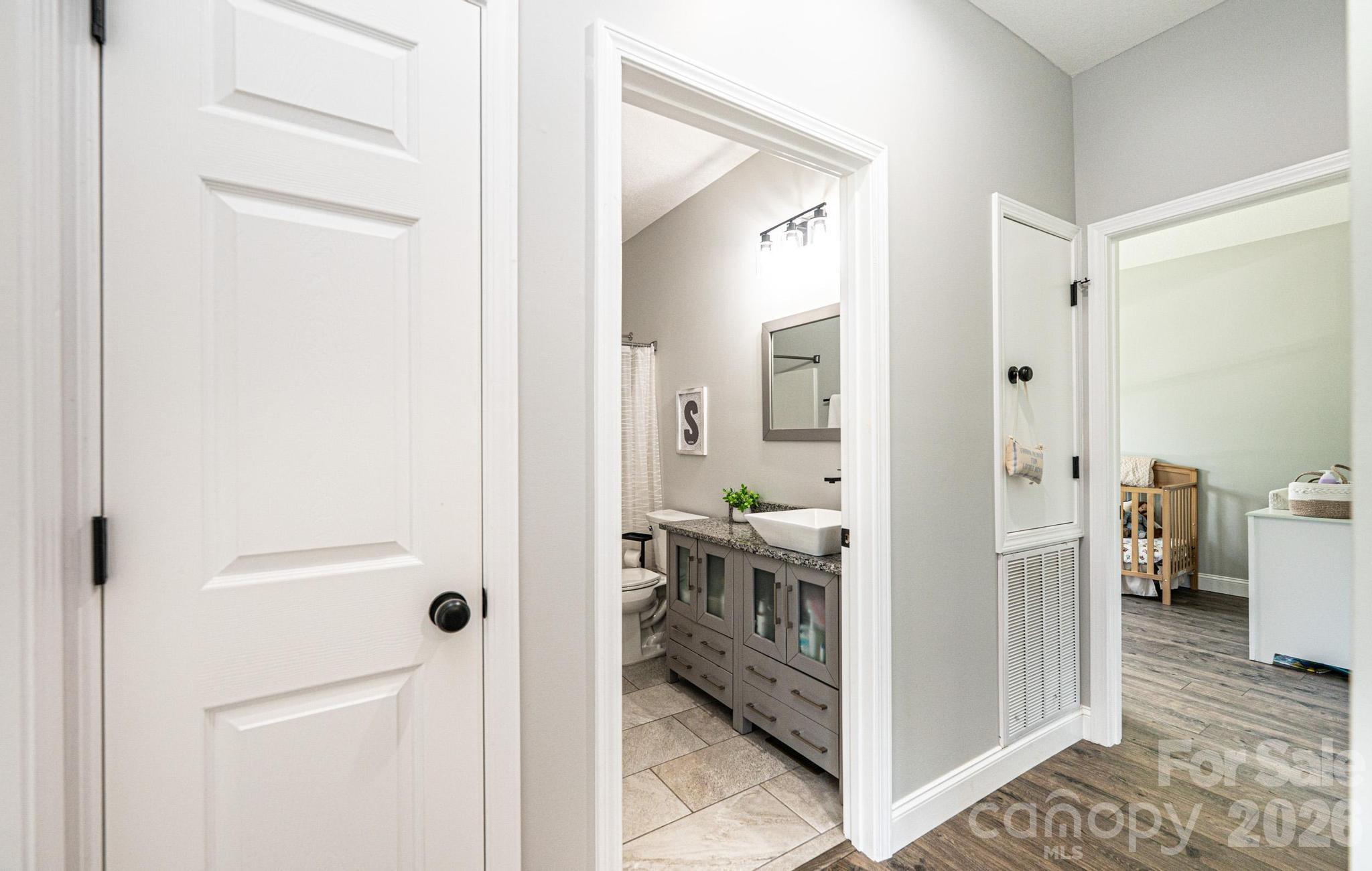 29 Central Avenue — Granite Falls