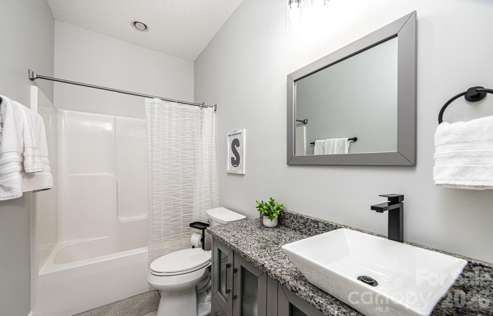29 Central Avenue — Granite Falls