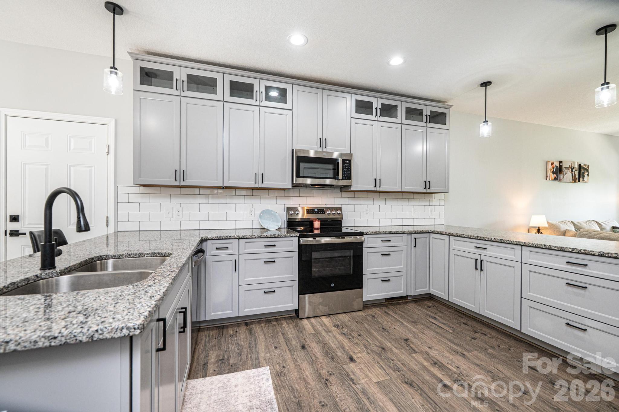 29 Central Avenue — Granite Falls