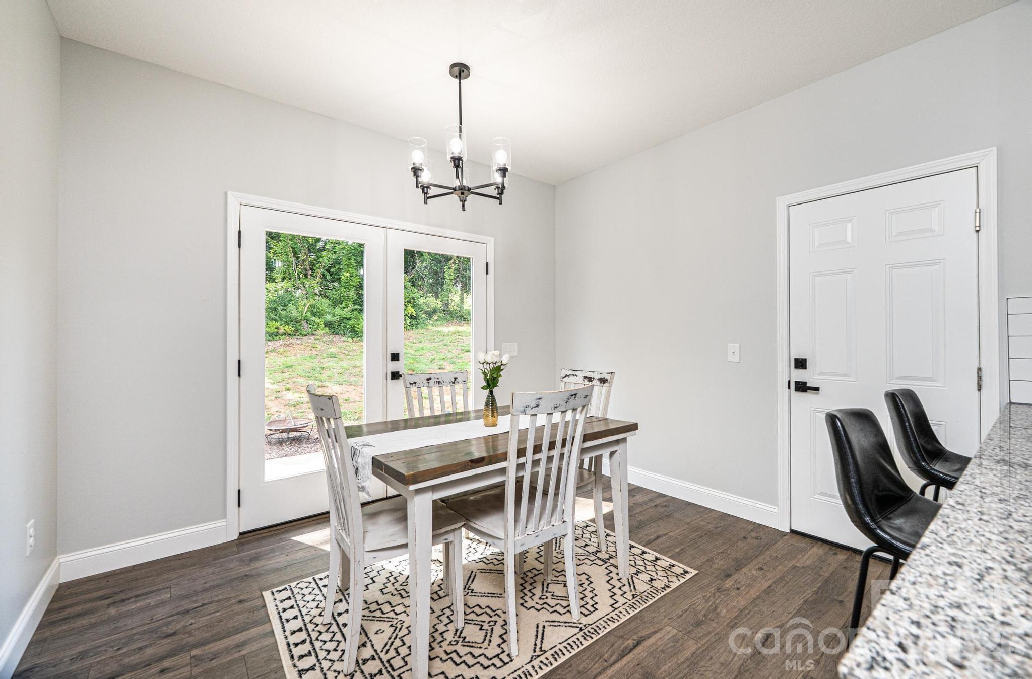 29 Central Avenue — Granite Falls