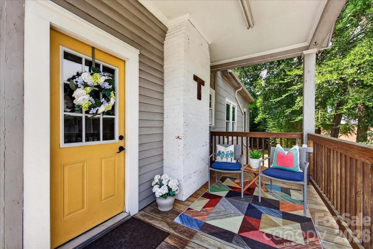 320 E 3rd Avenue — Gastonia