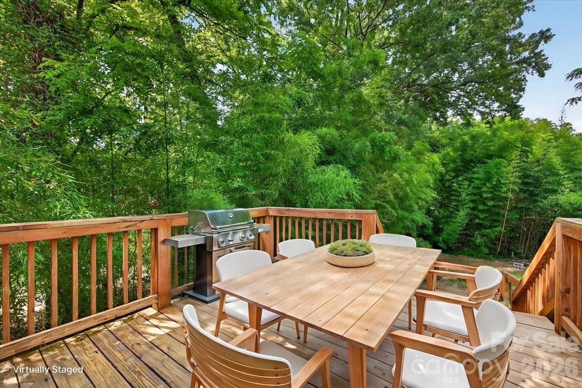 320 E 3rd Avenue — Gastonia
