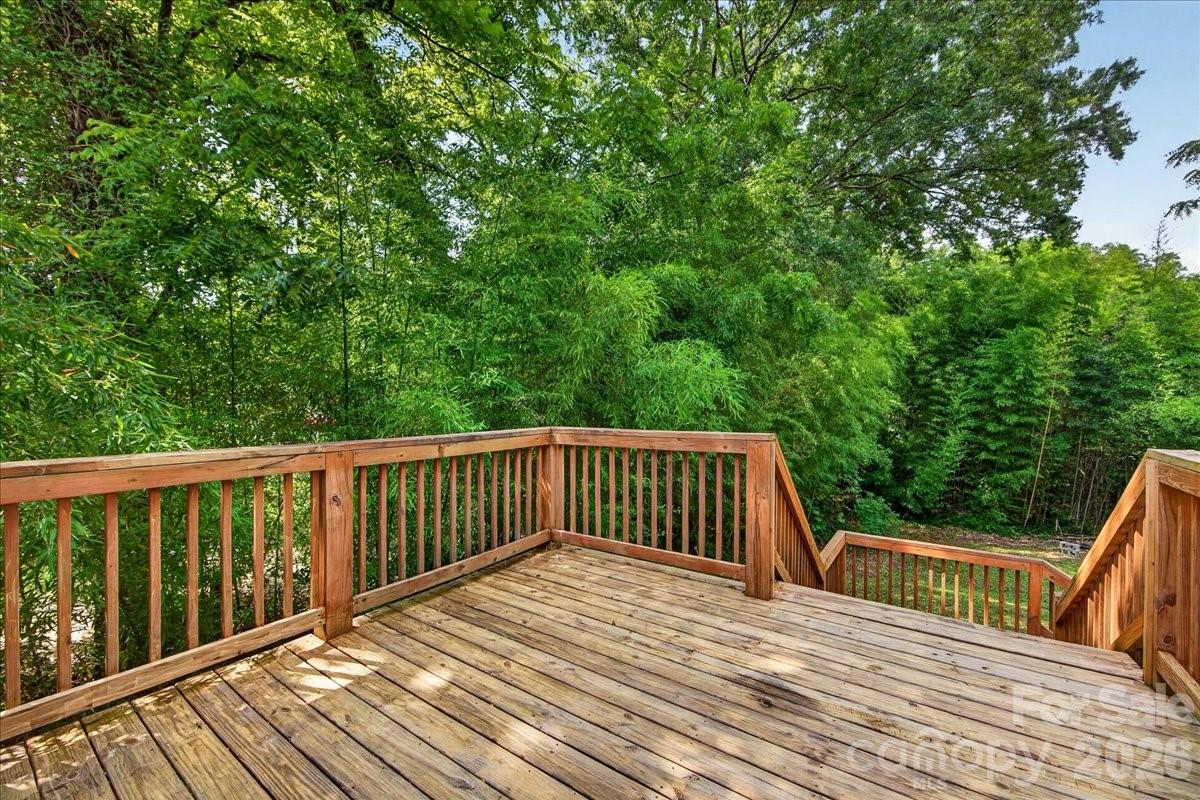 320 E 3rd Avenue — Gastonia