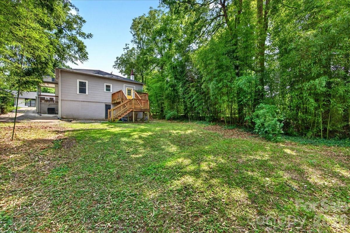 320 E 3rd Avenue — Gastonia