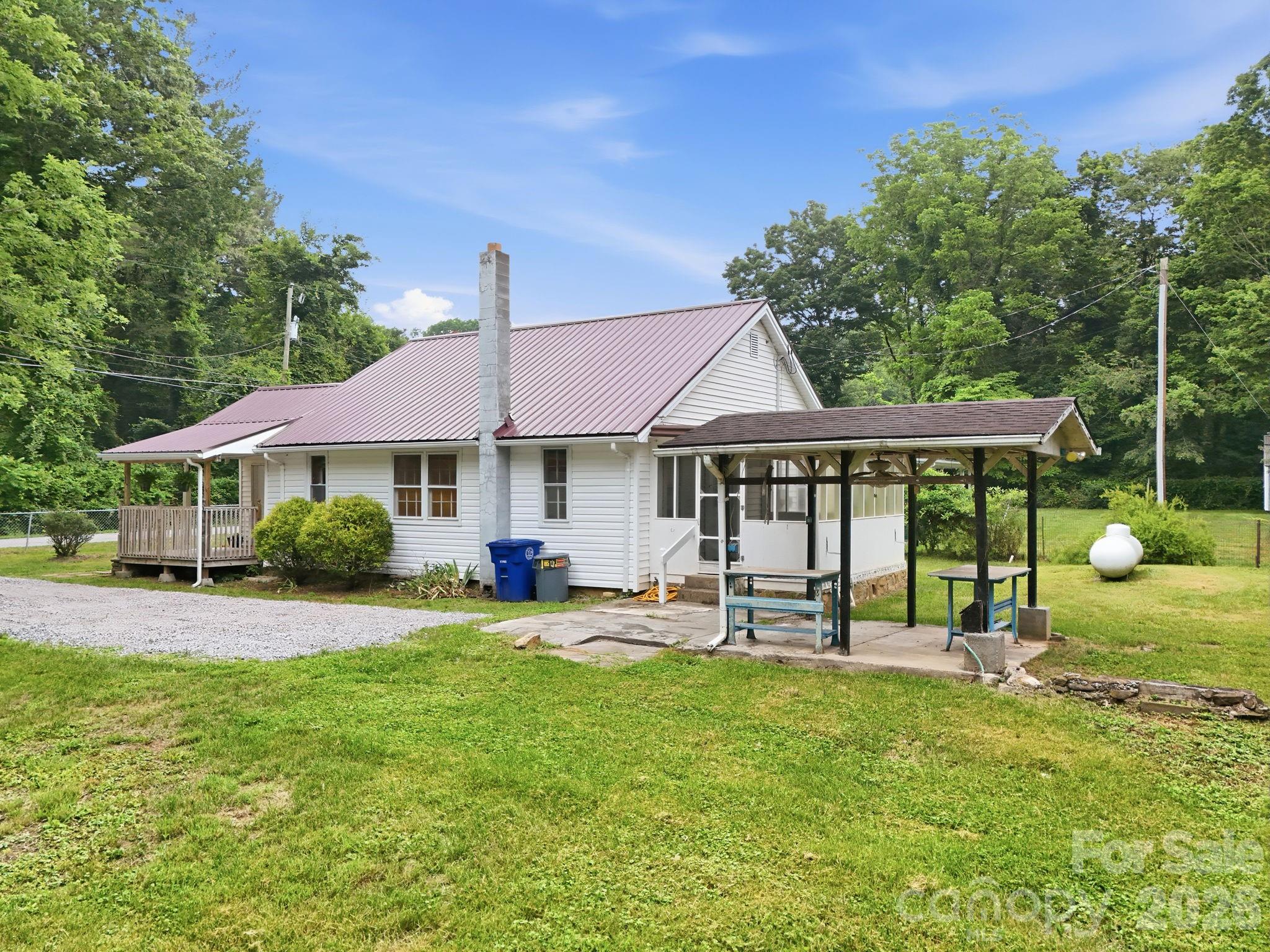 226 Vance Avenue — Black Mountain