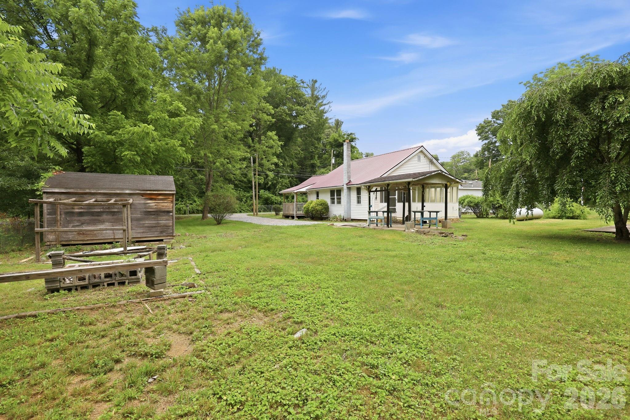 226 Vance Avenue — Black Mountain