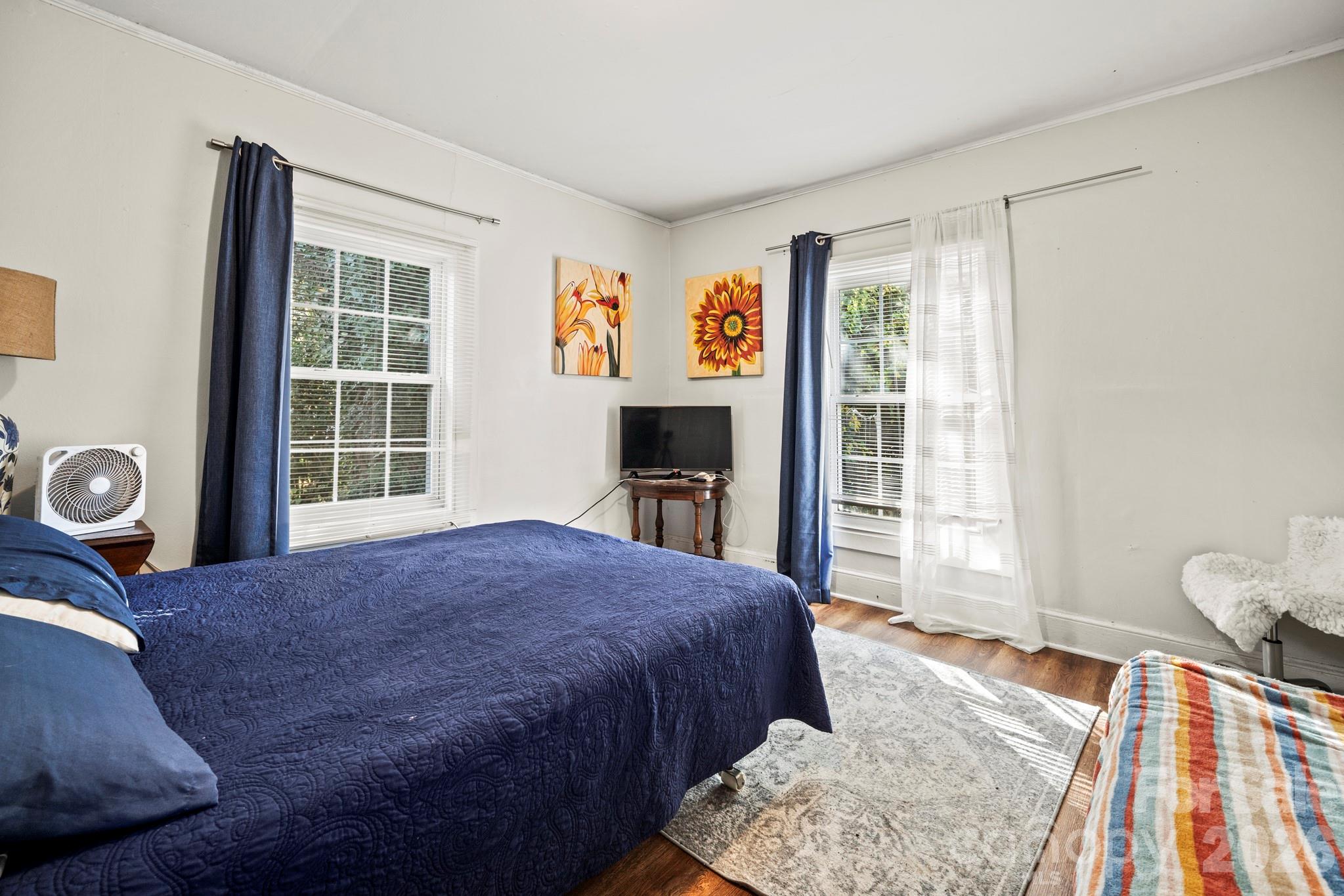 933 Rowan Street — Charlotte
