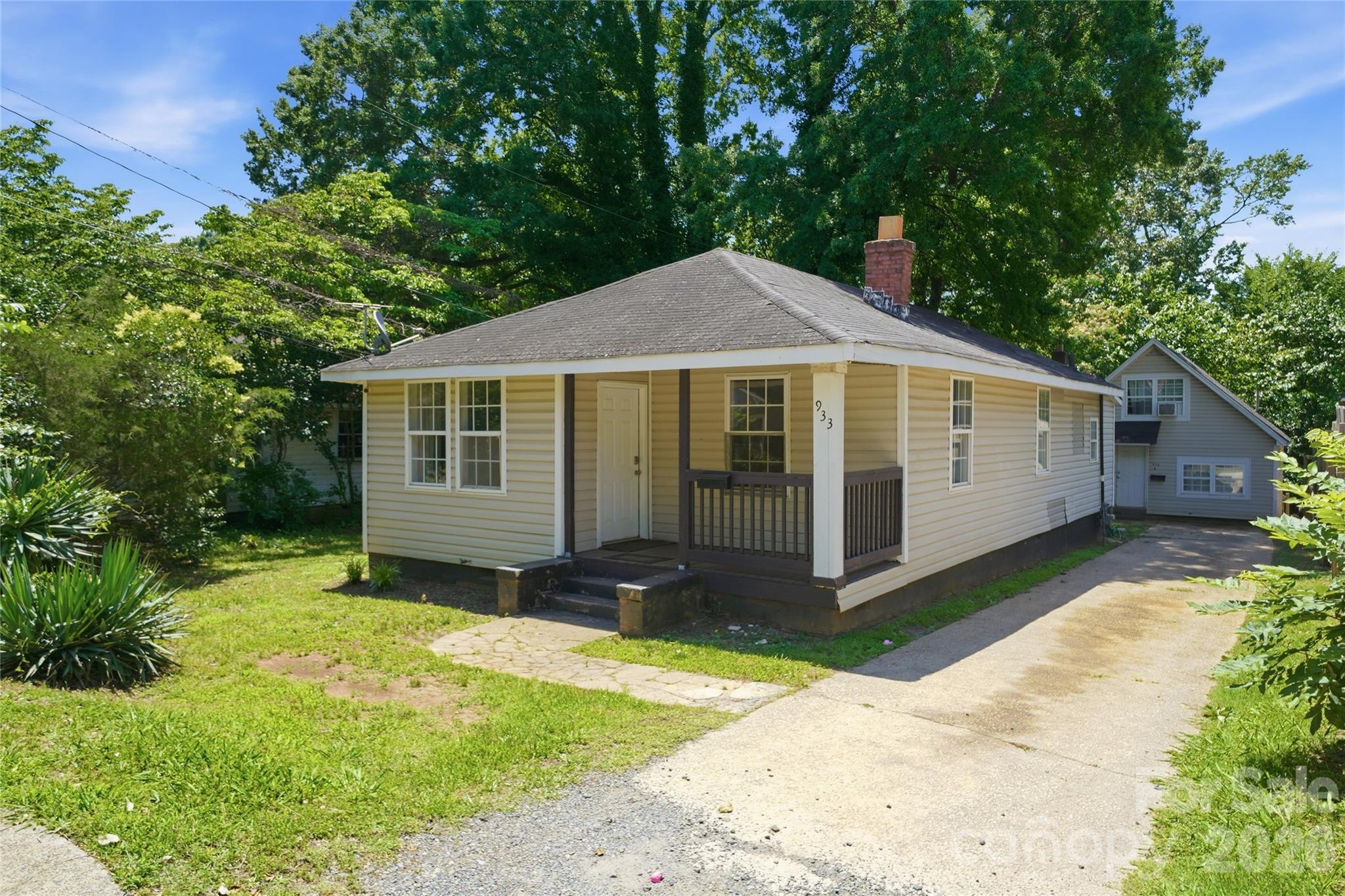 933 Rowan Street — Charlotte