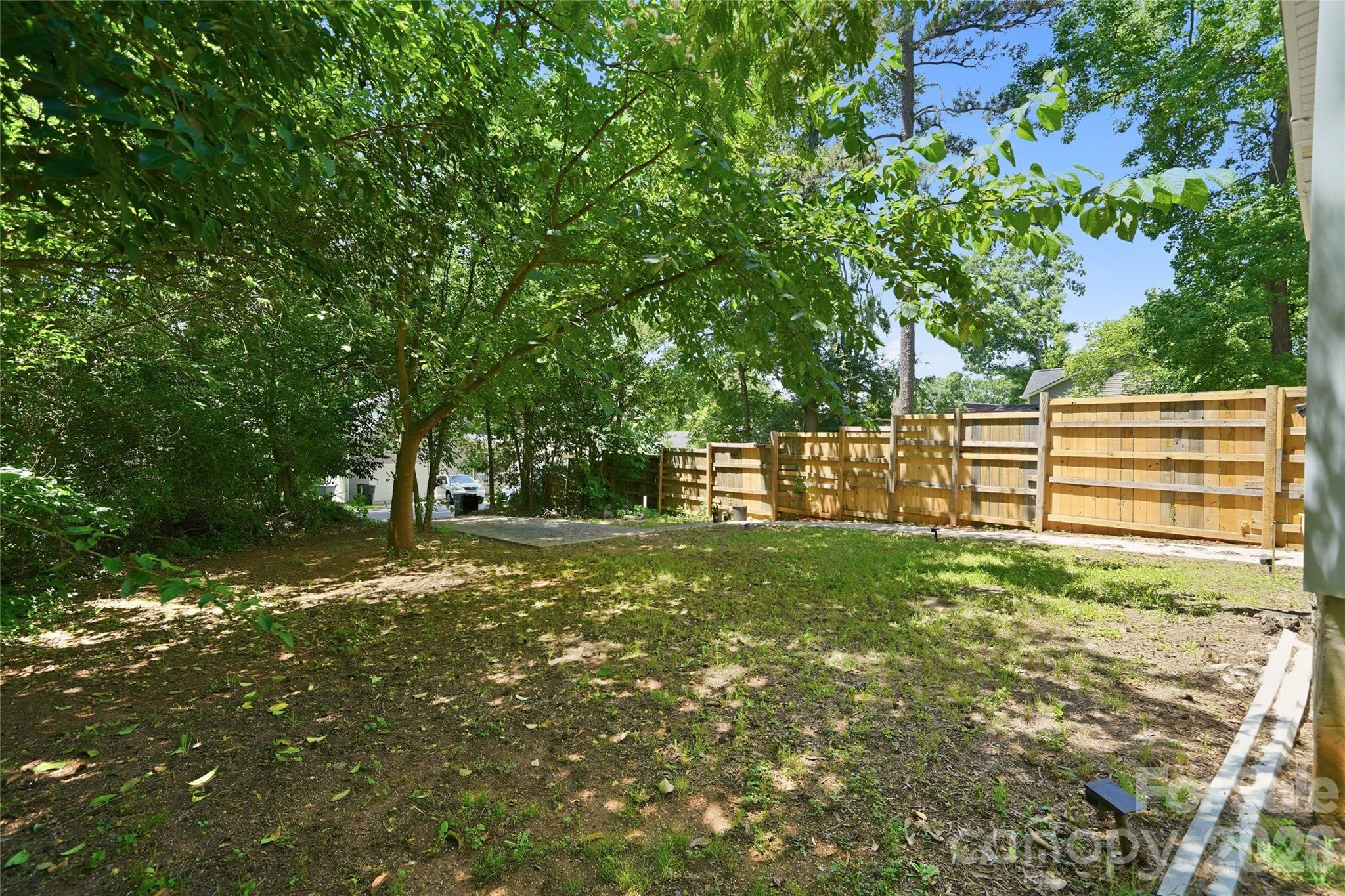 933 Rowan Street — Charlotte
