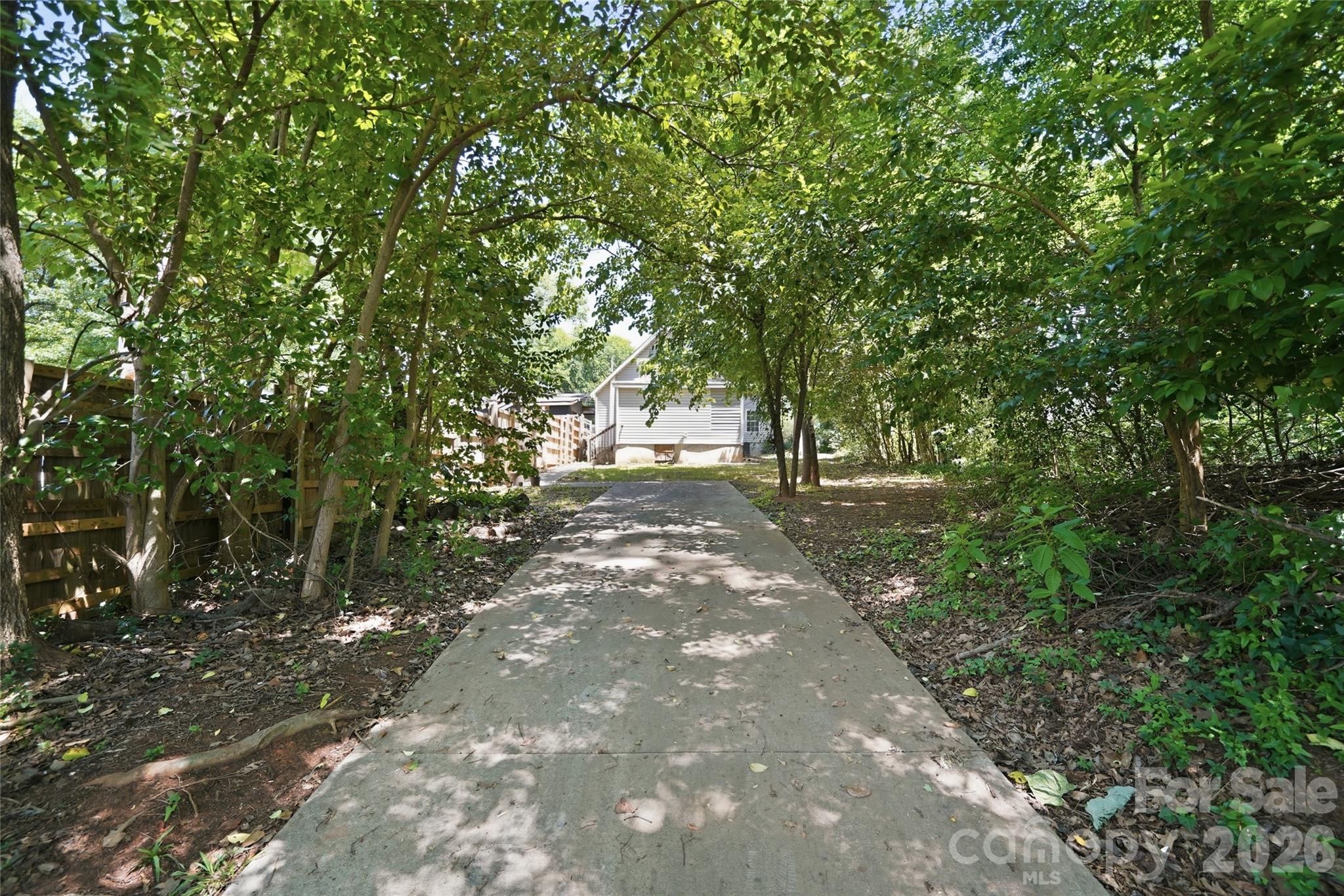 933 Rowan Street — Charlotte