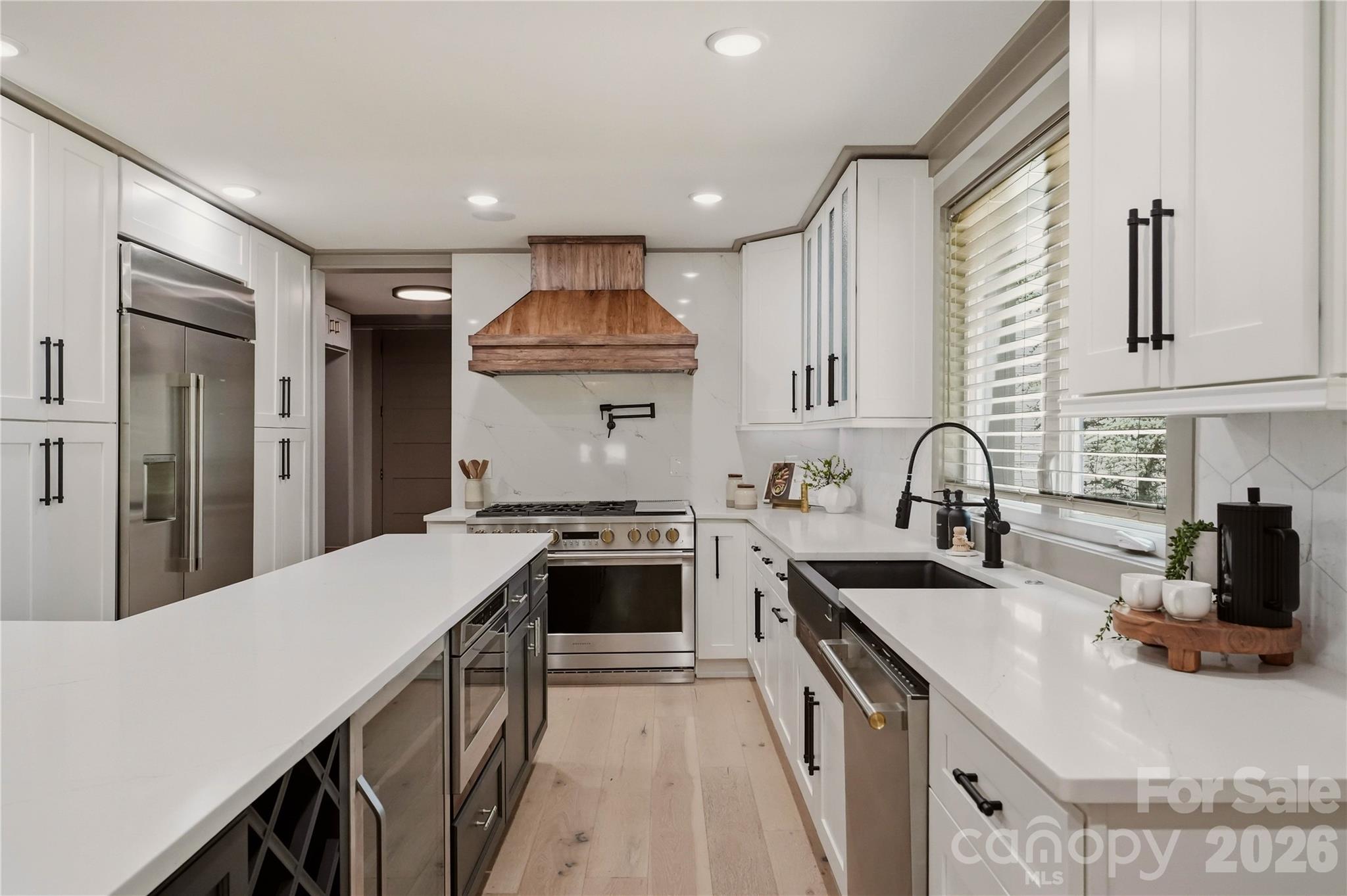 2919 Colony Road — Charlotte