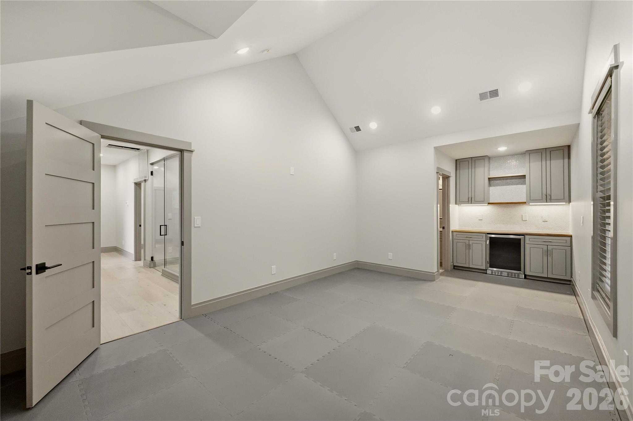 2919 Colony Road — Charlotte