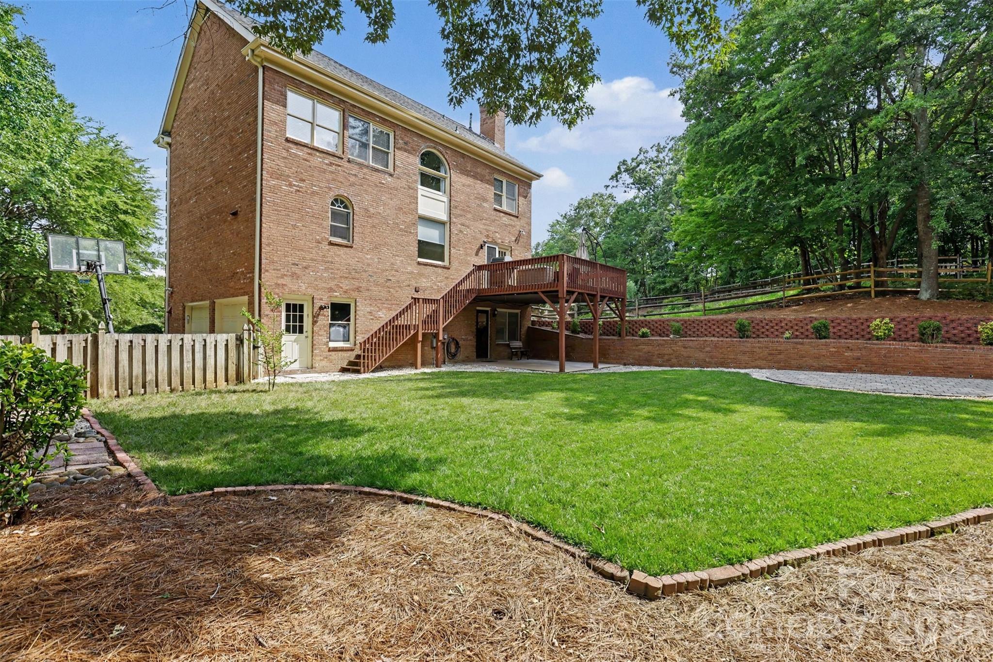 104 Southern Cross Lane — Matthews