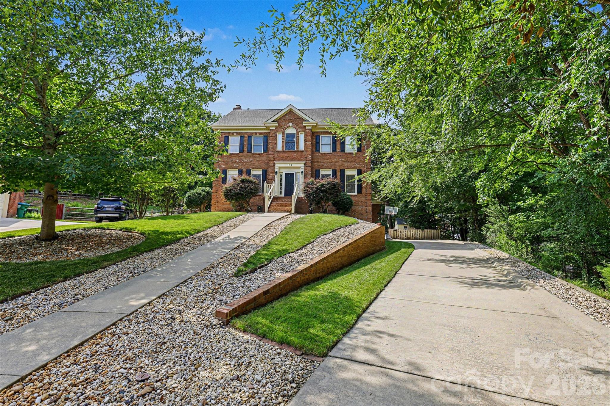 104 Southern Cross Lane — Matthews