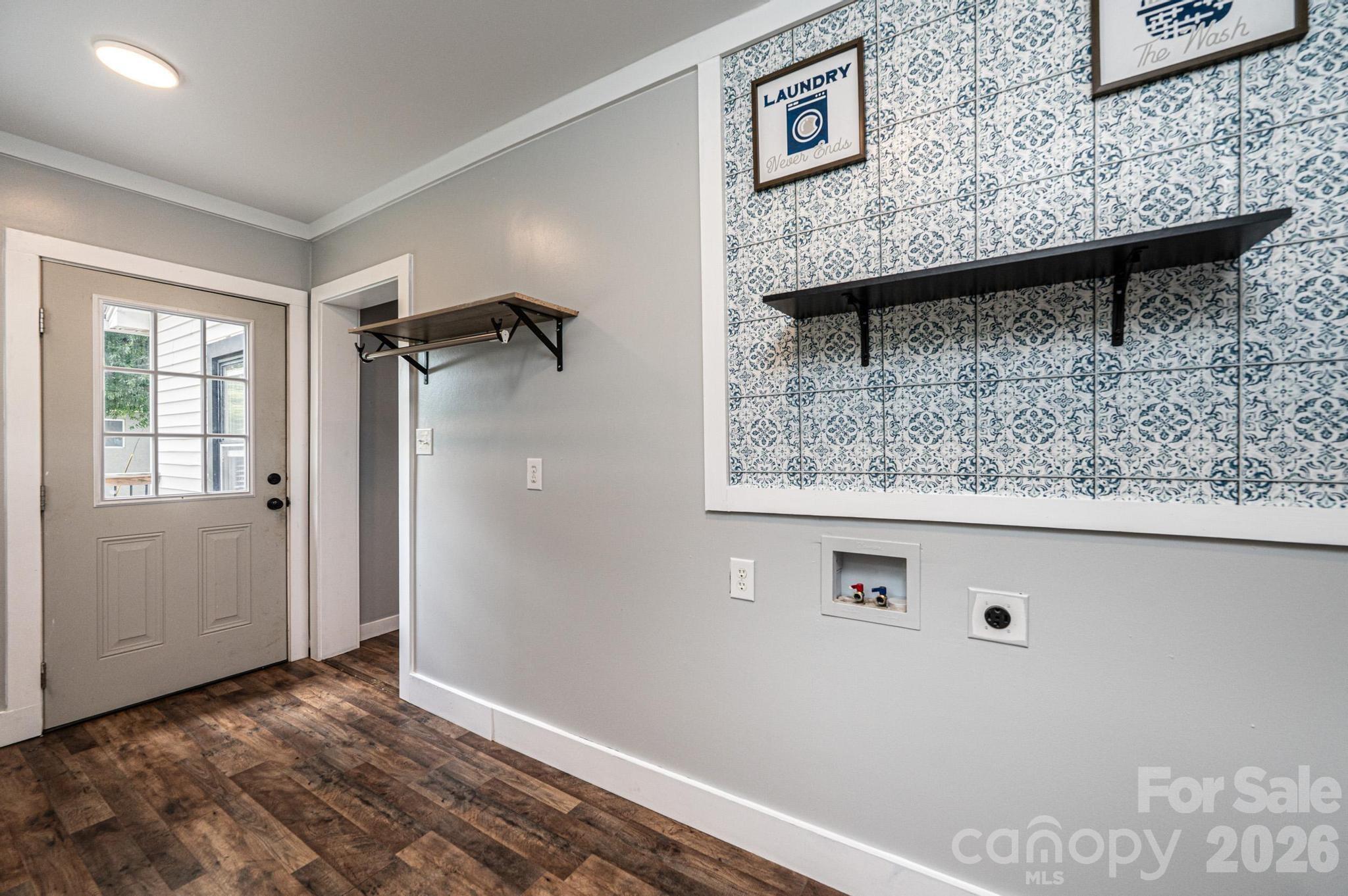 1460 17th Street NE — Hickory