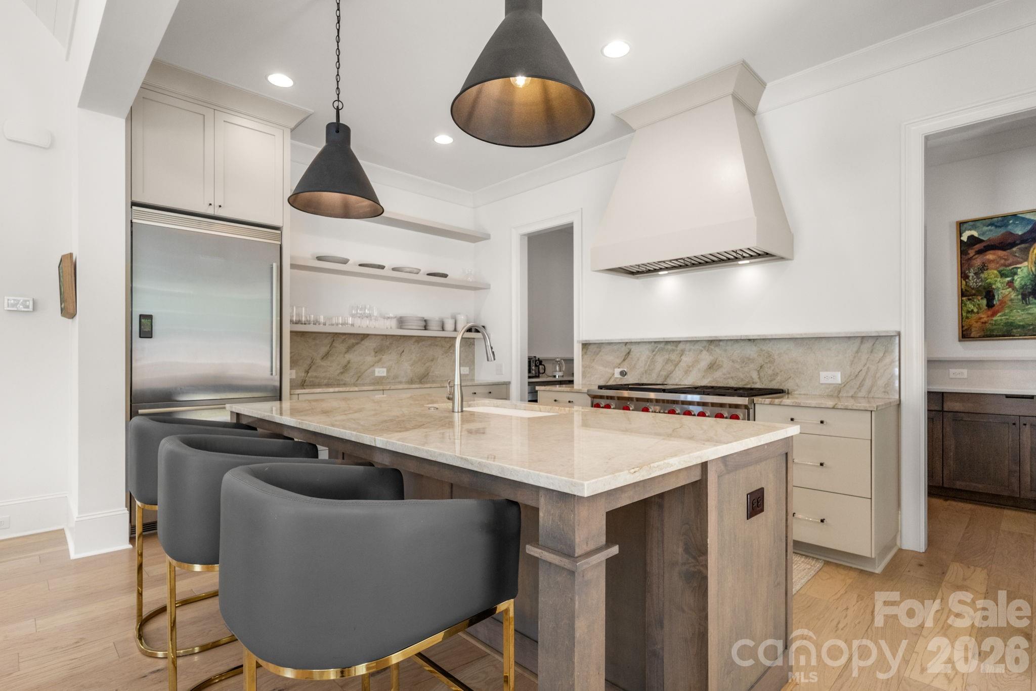 1355 S Kings Drive — Charlotte