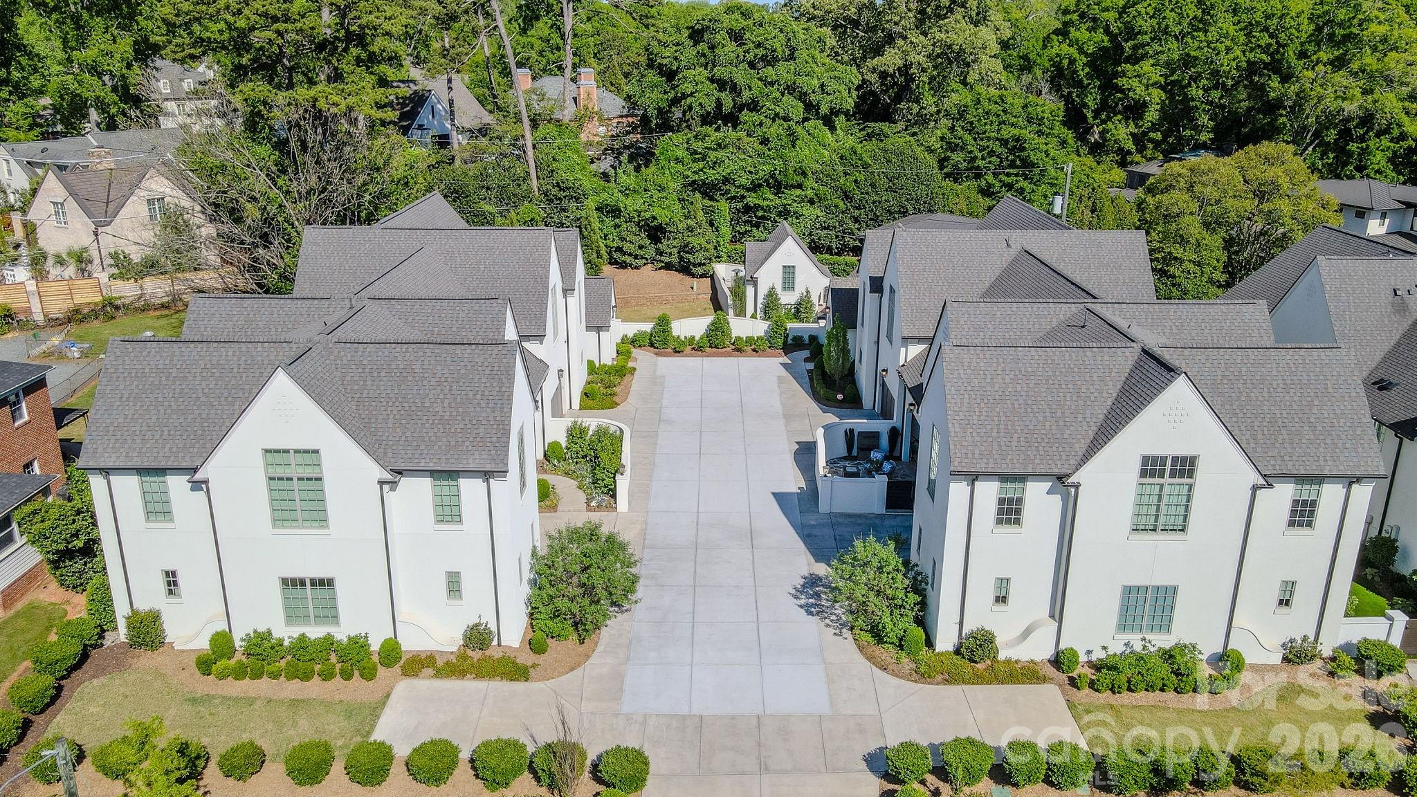 1355 S Kings Drive — Charlotte