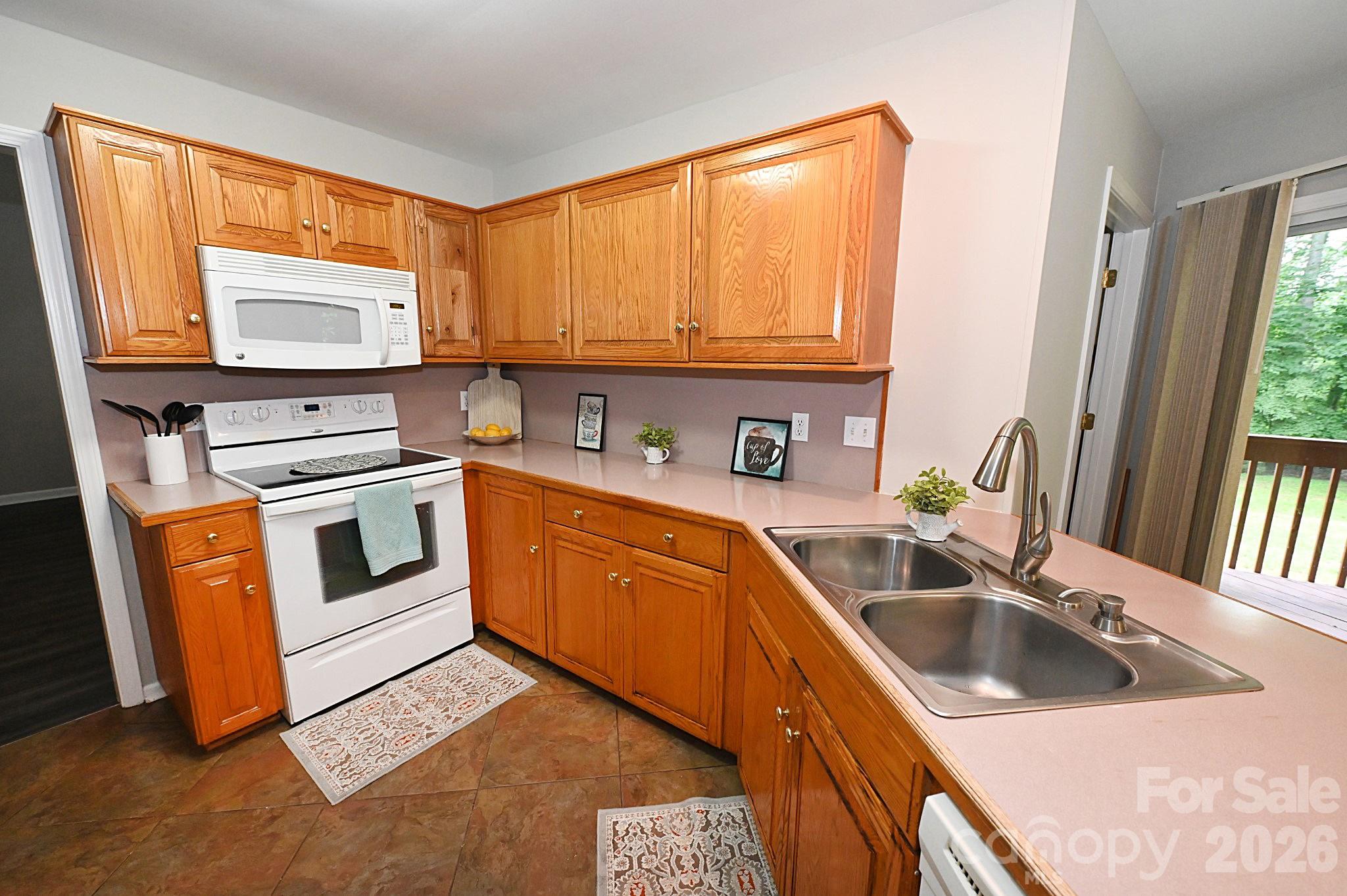 1035 E 24th Street — Newton
