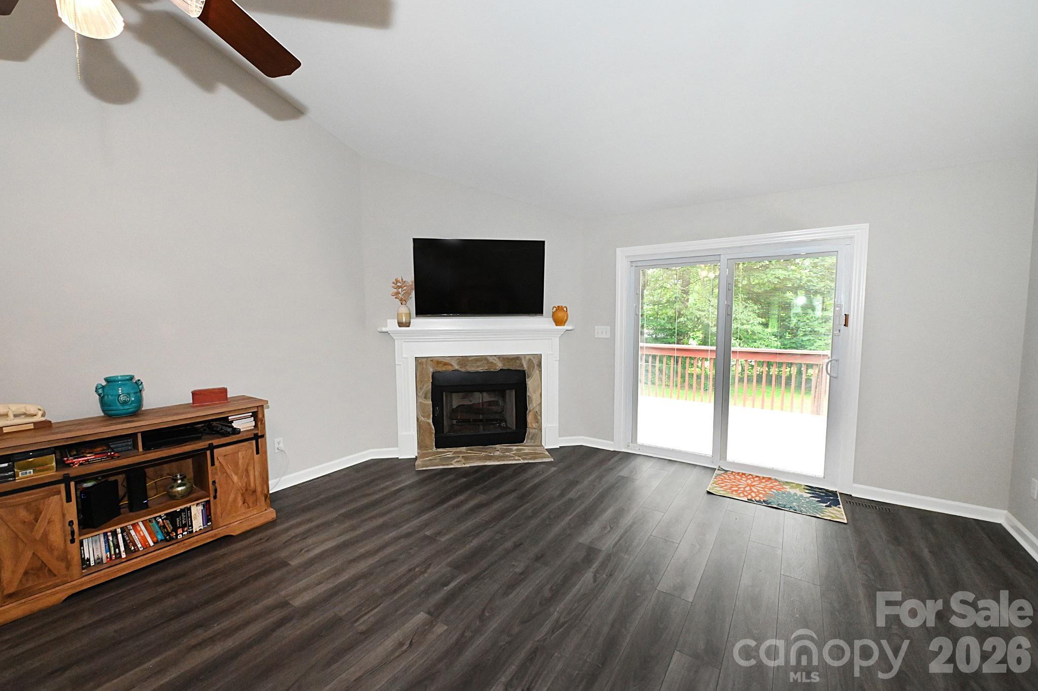 1035 E 24th Street — Newton