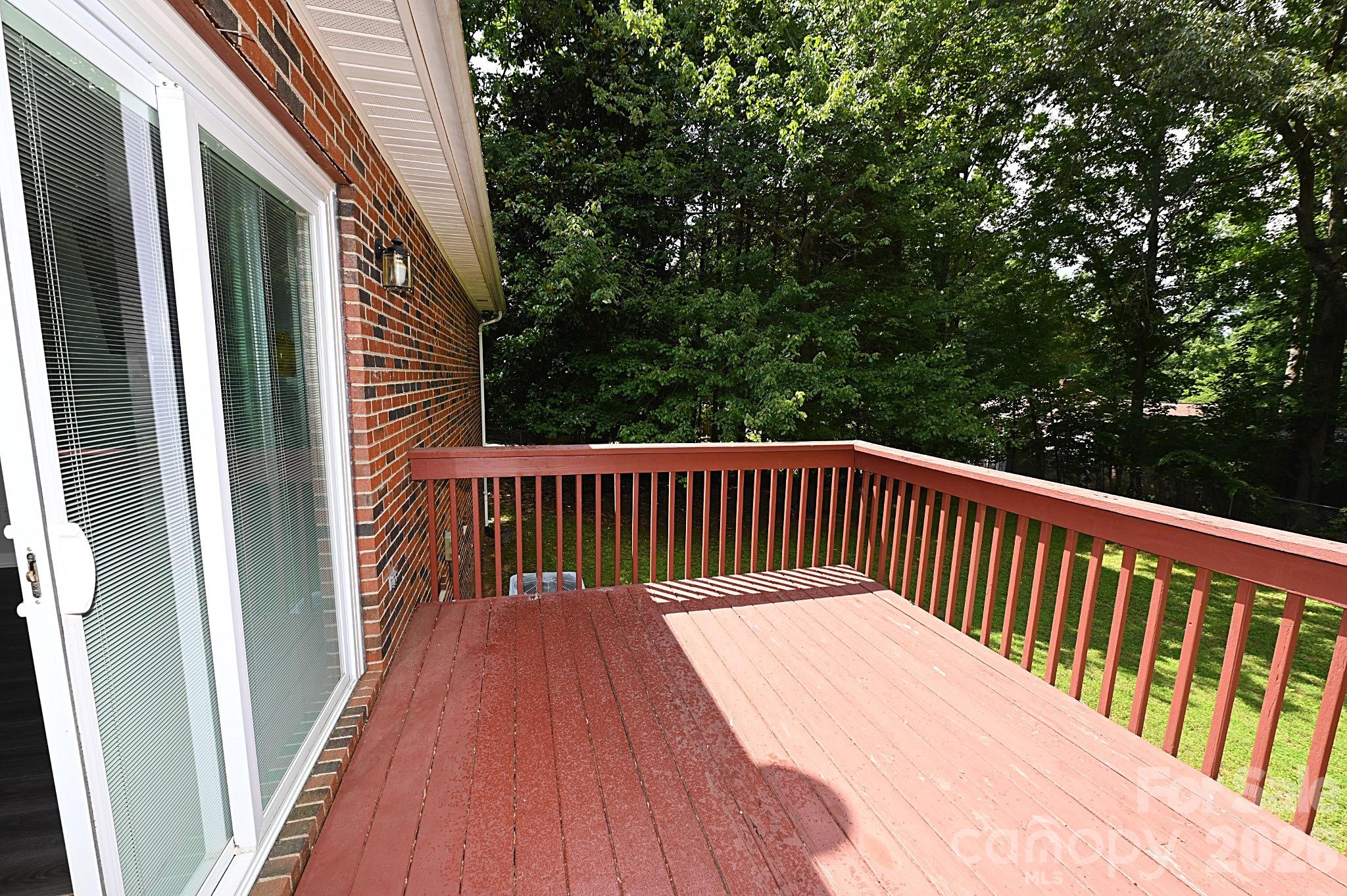 1035 E 24th Street — Newton
