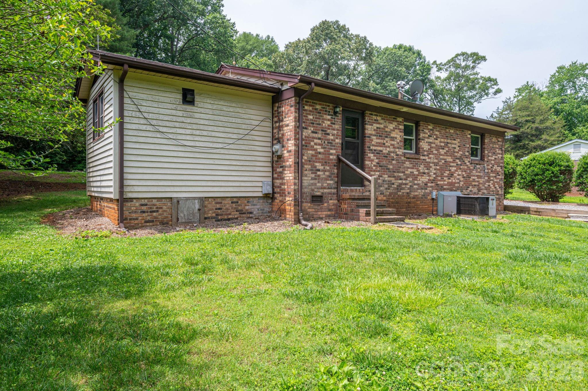 626 Dallas Spencer Mtn Road — Dallas