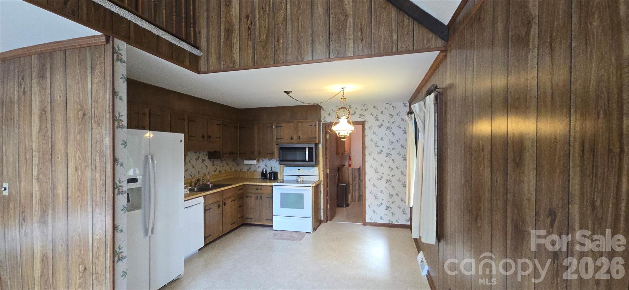 565 Bonum Road — Lake Wylie